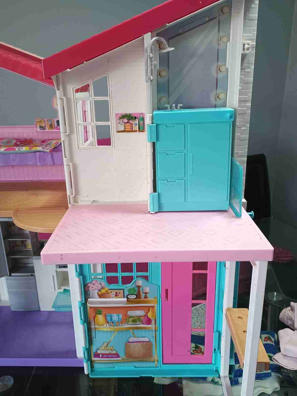 Casa Barbie 2 pisos - miniatura 5