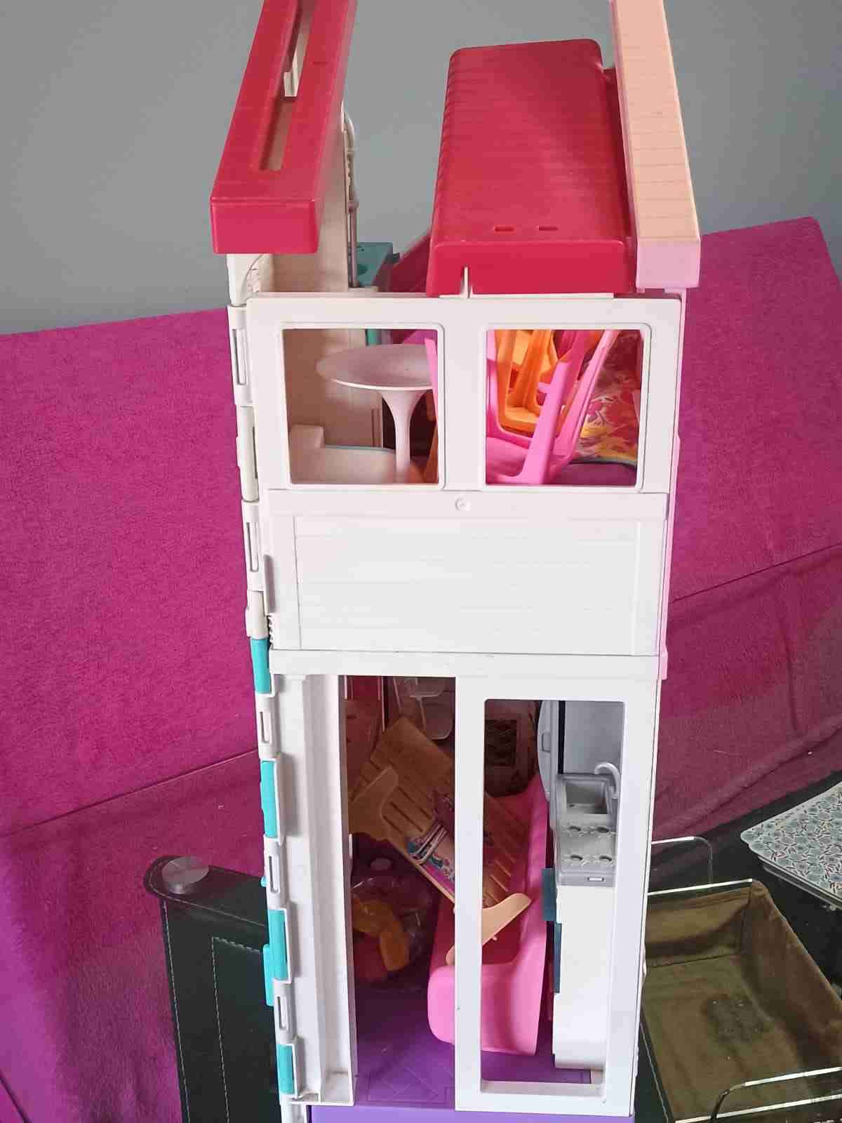 Casa Barbie 2 pisos - miniatura 6