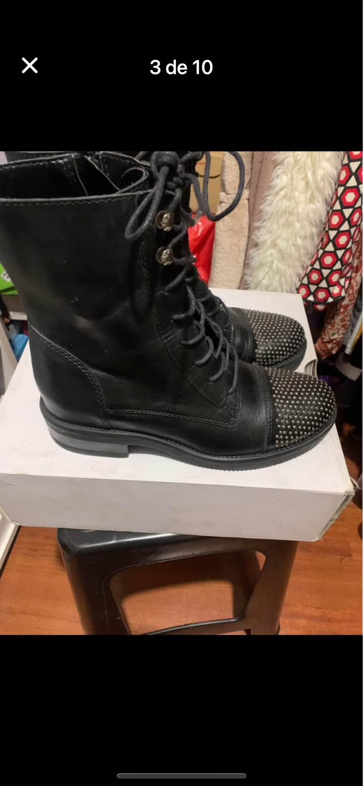 Botines negros con tachas - miniatura 3