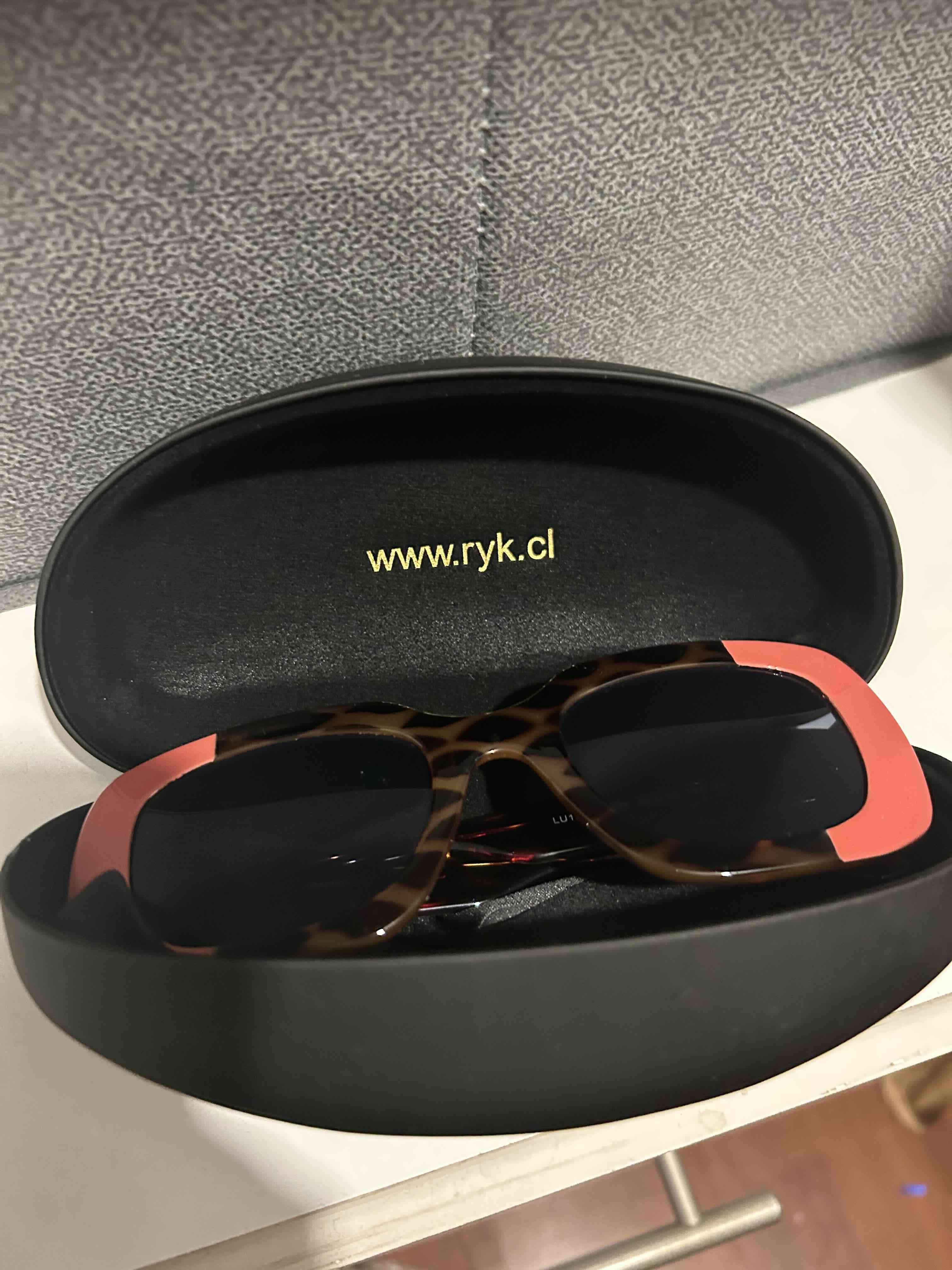 Lentes de sol con diseño moderno - miniatura 2