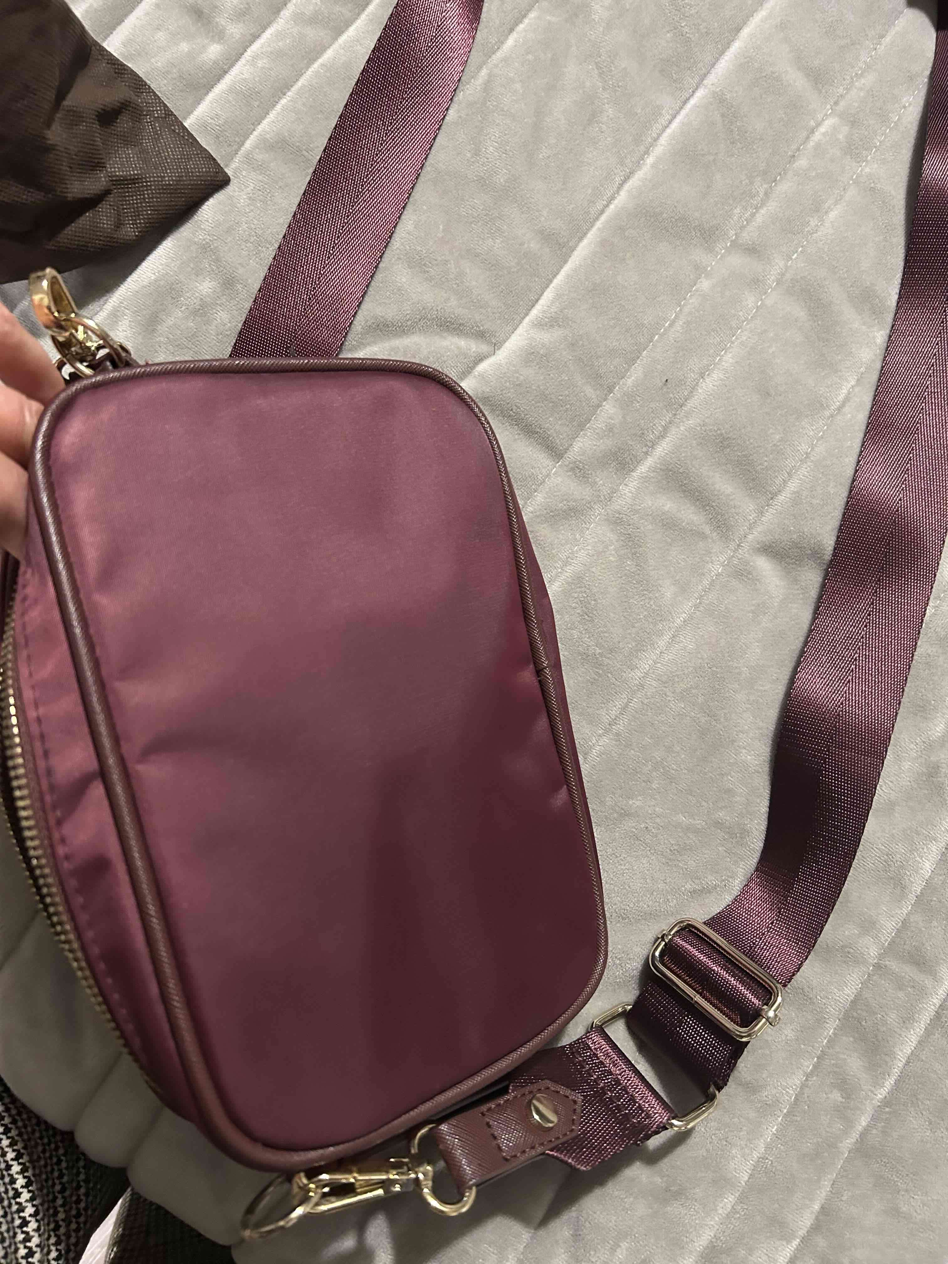 Cartera cruzada burdeo con placa - miniatura 4