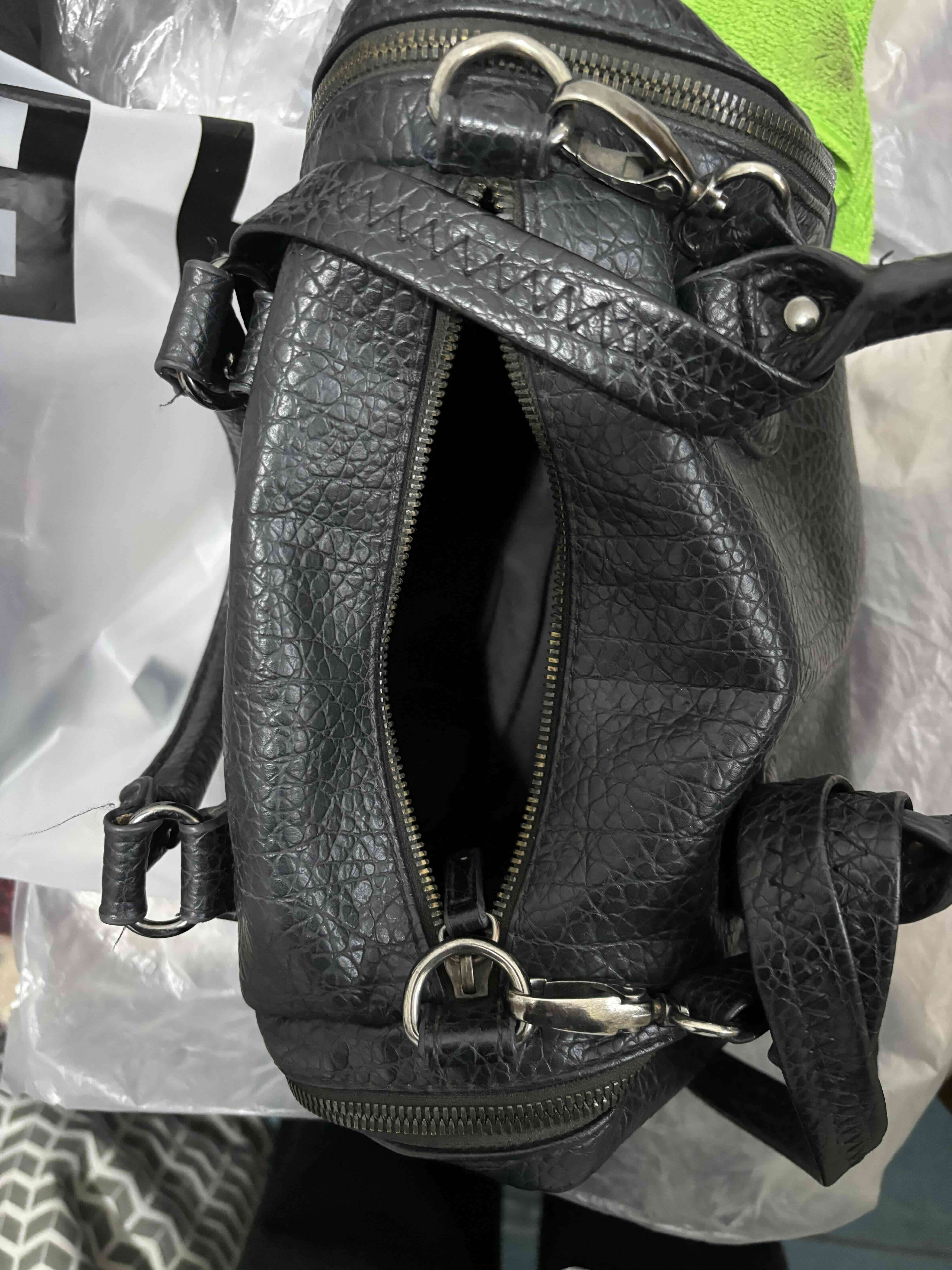 Bolso negro de cuero - miniatura 3