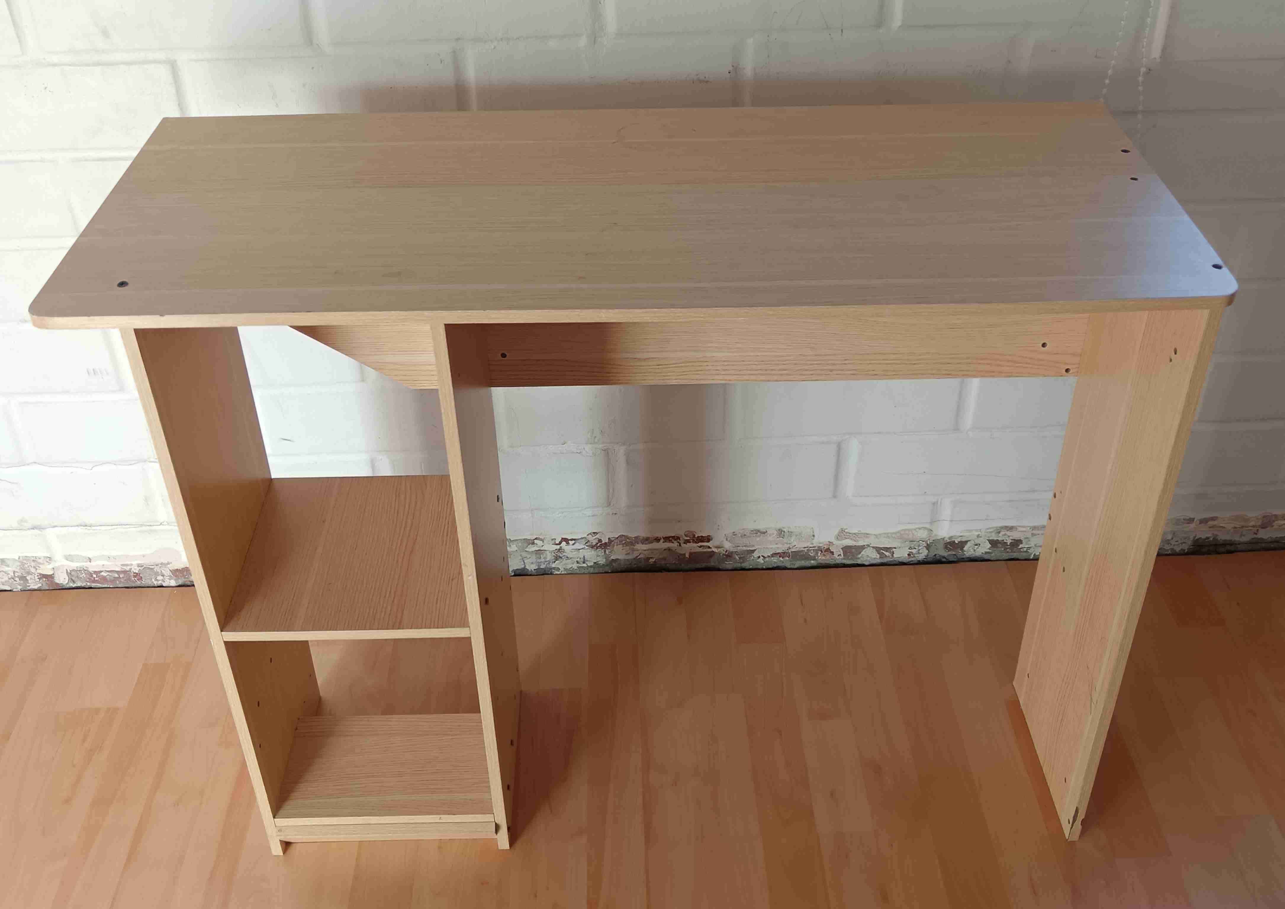 Escritorio compacto de madera - miniatura 1