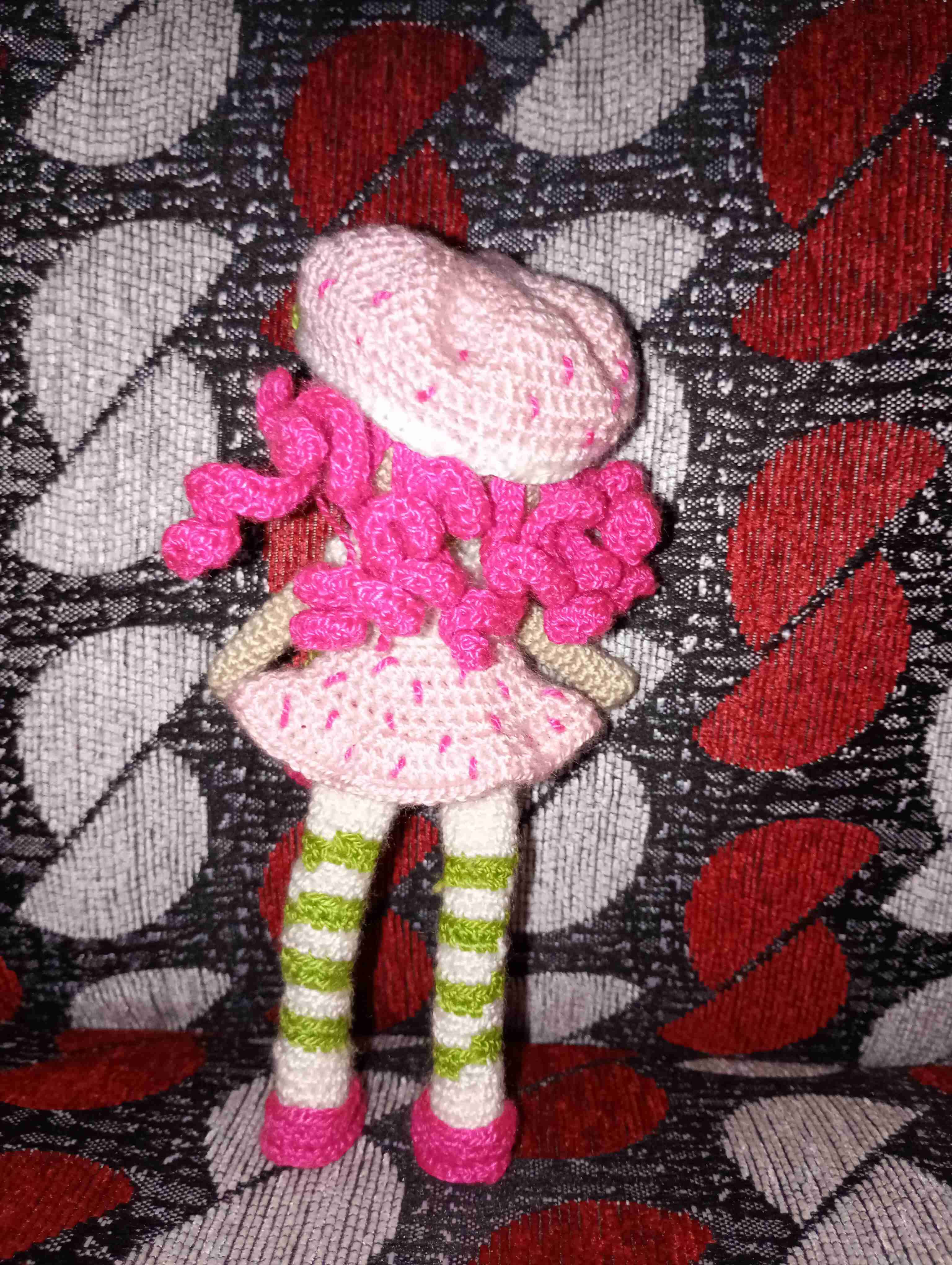 Muñeca fresita amigurumi hecha a mano - 5