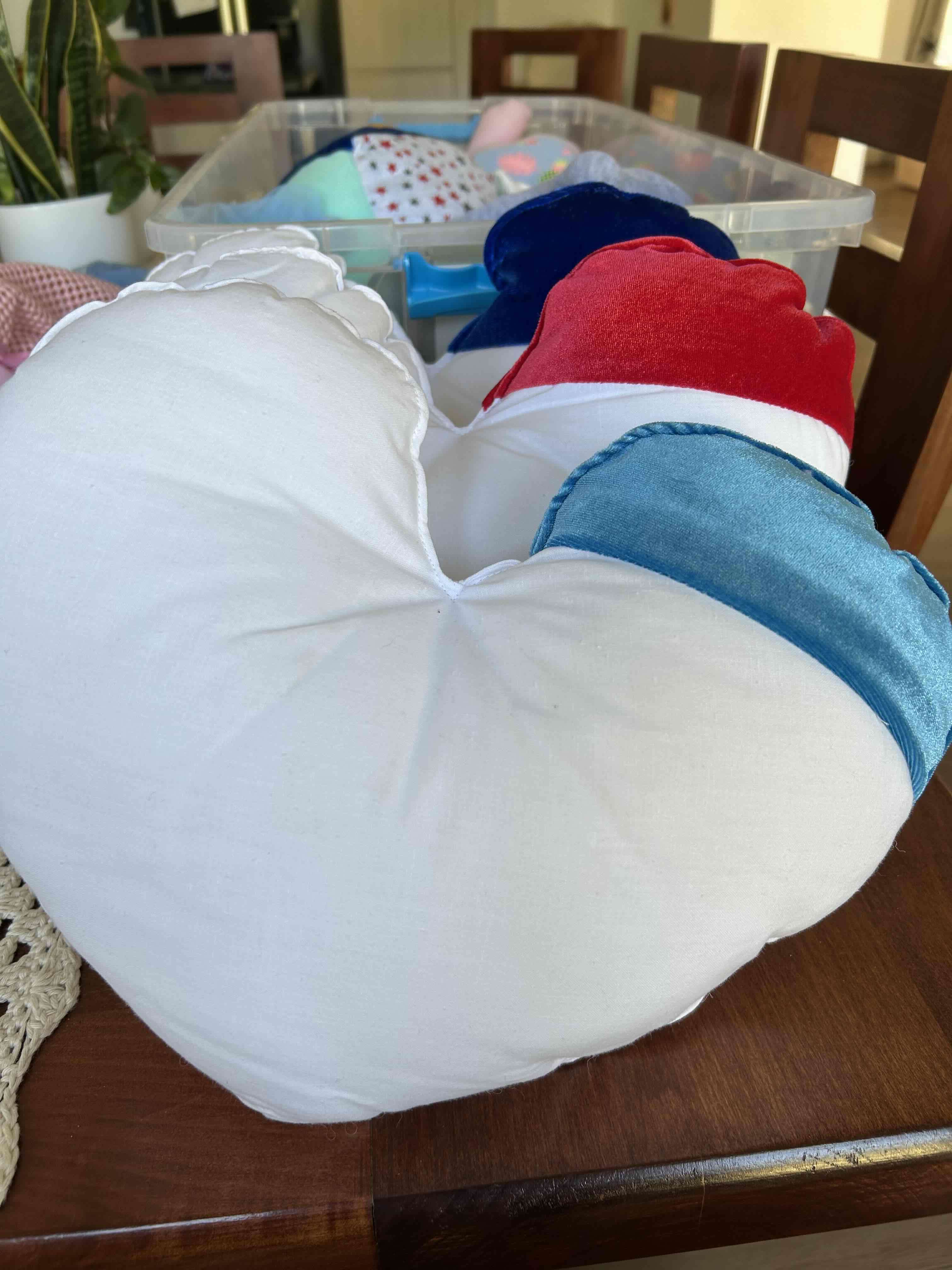 Cojín decorativo tricolor