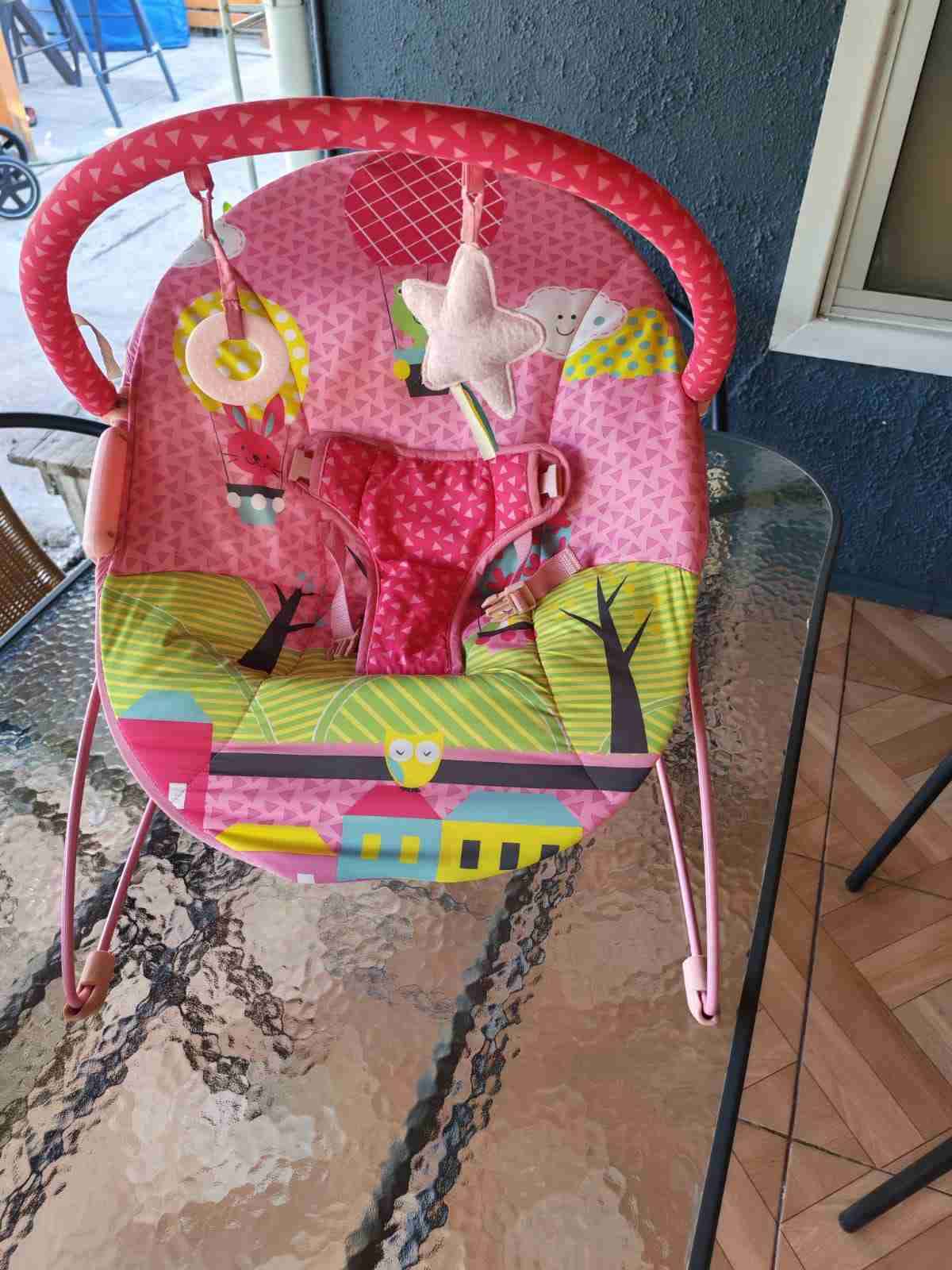 Silla mecedora para bebé - miniatura 2