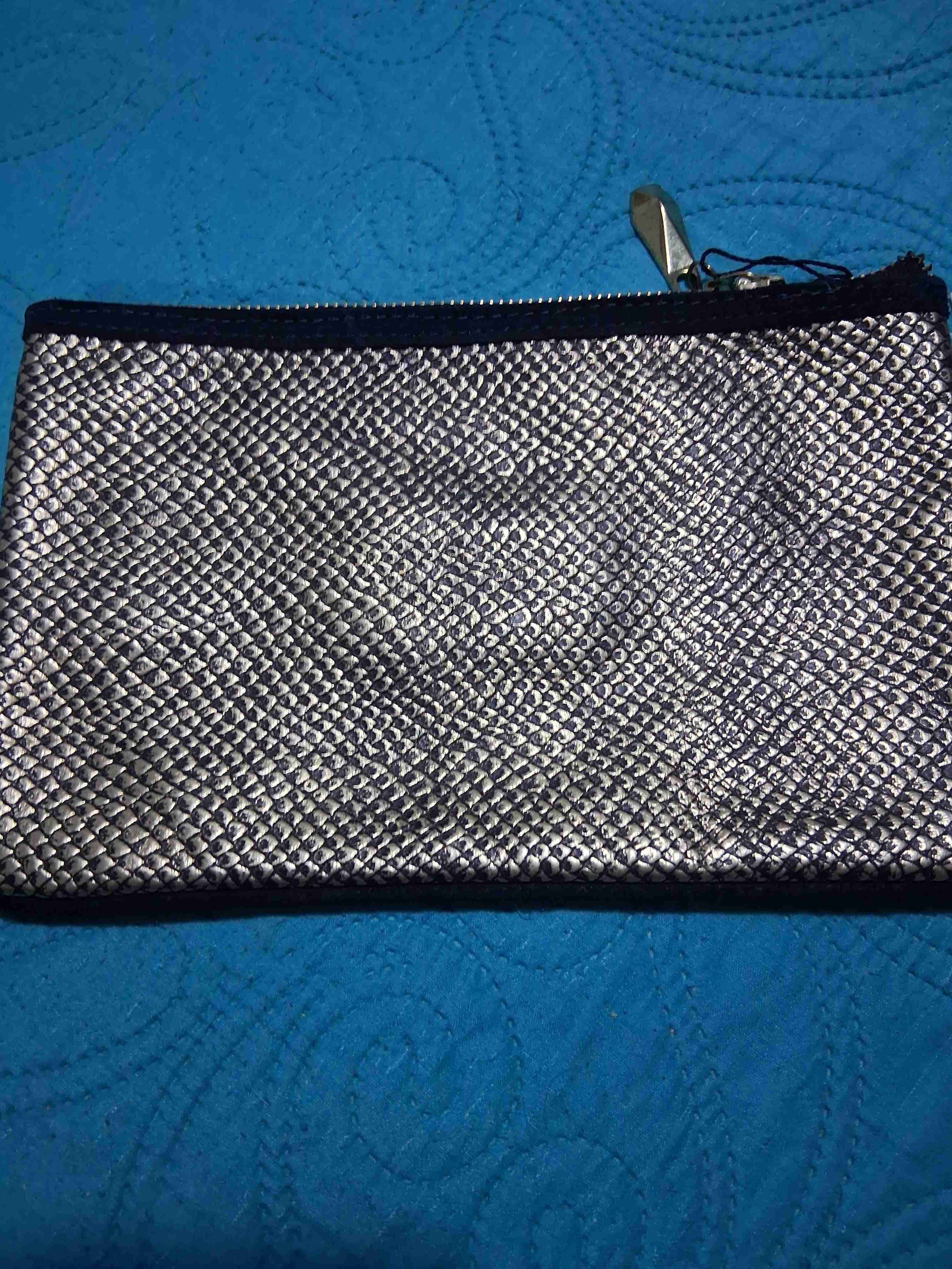 Estuche dorado con etiqueta - miniatura 4