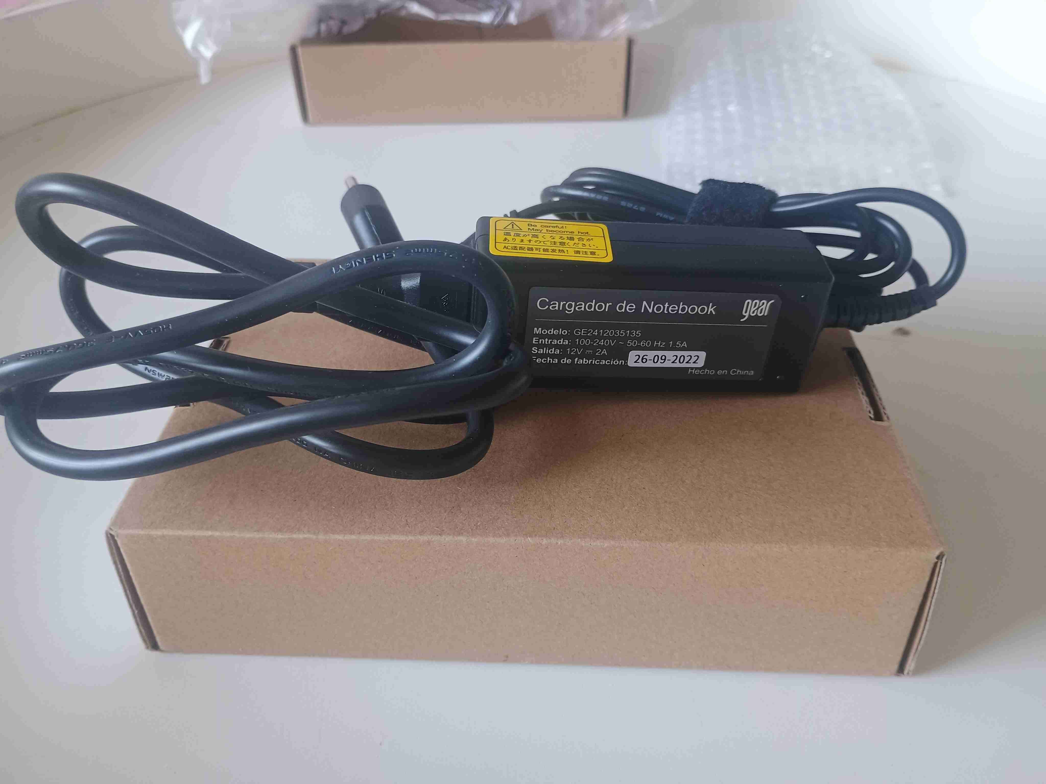 Cargador para notebook Gear - miniatura 2