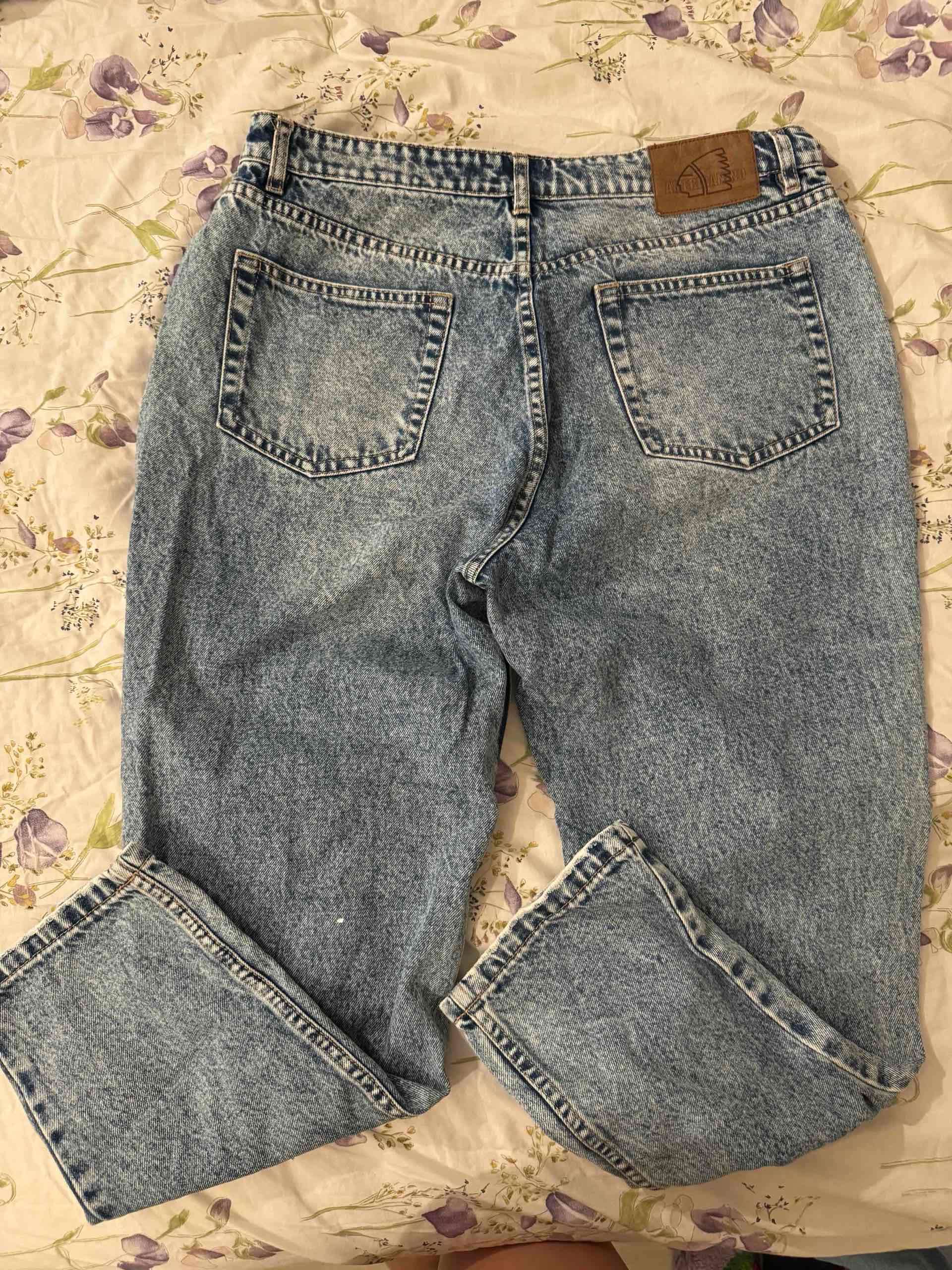 Jeans desgastados estilo retro - miniatura 2