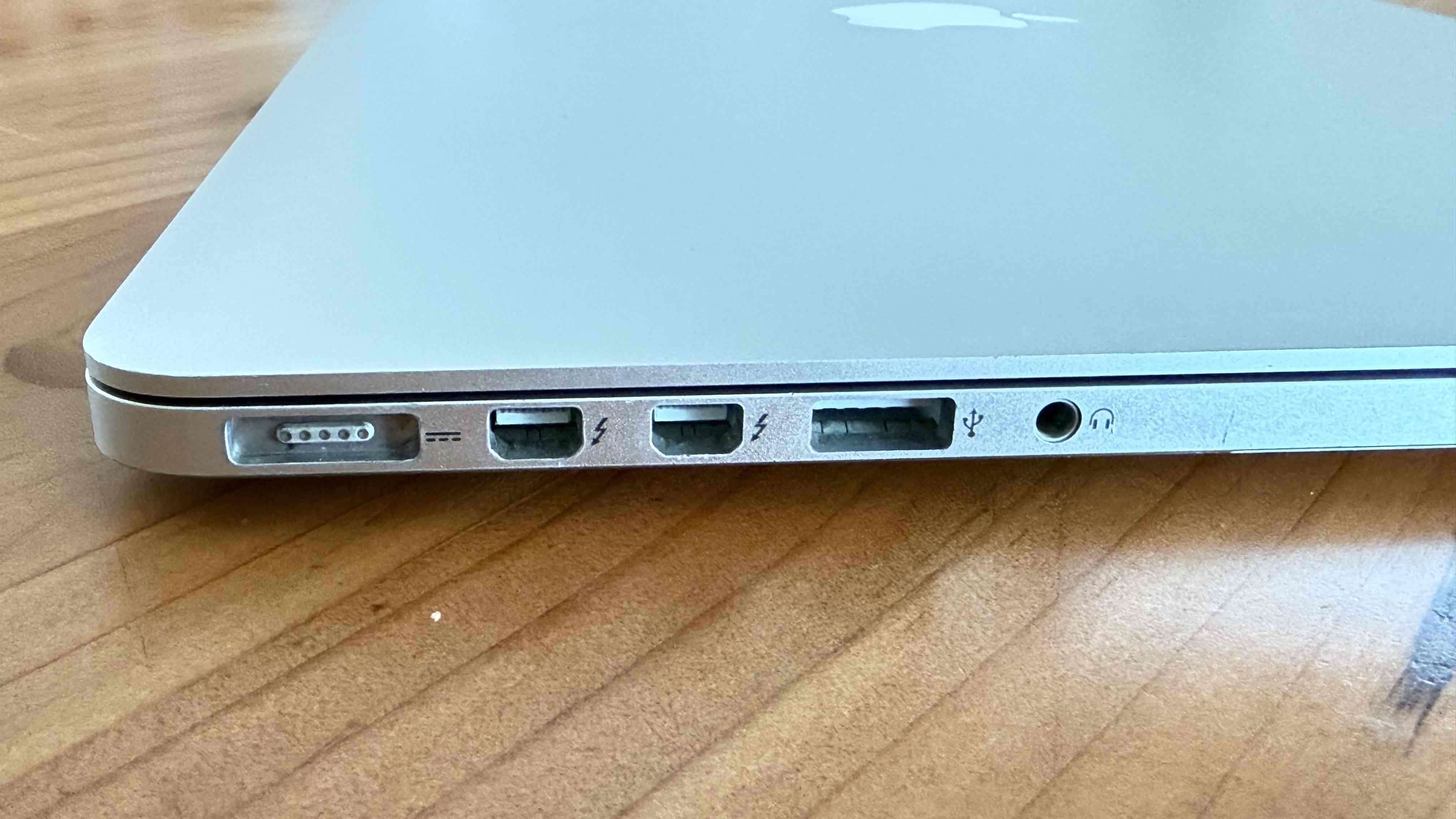 MacBook Pro 15 pulgadas - miniatura 5