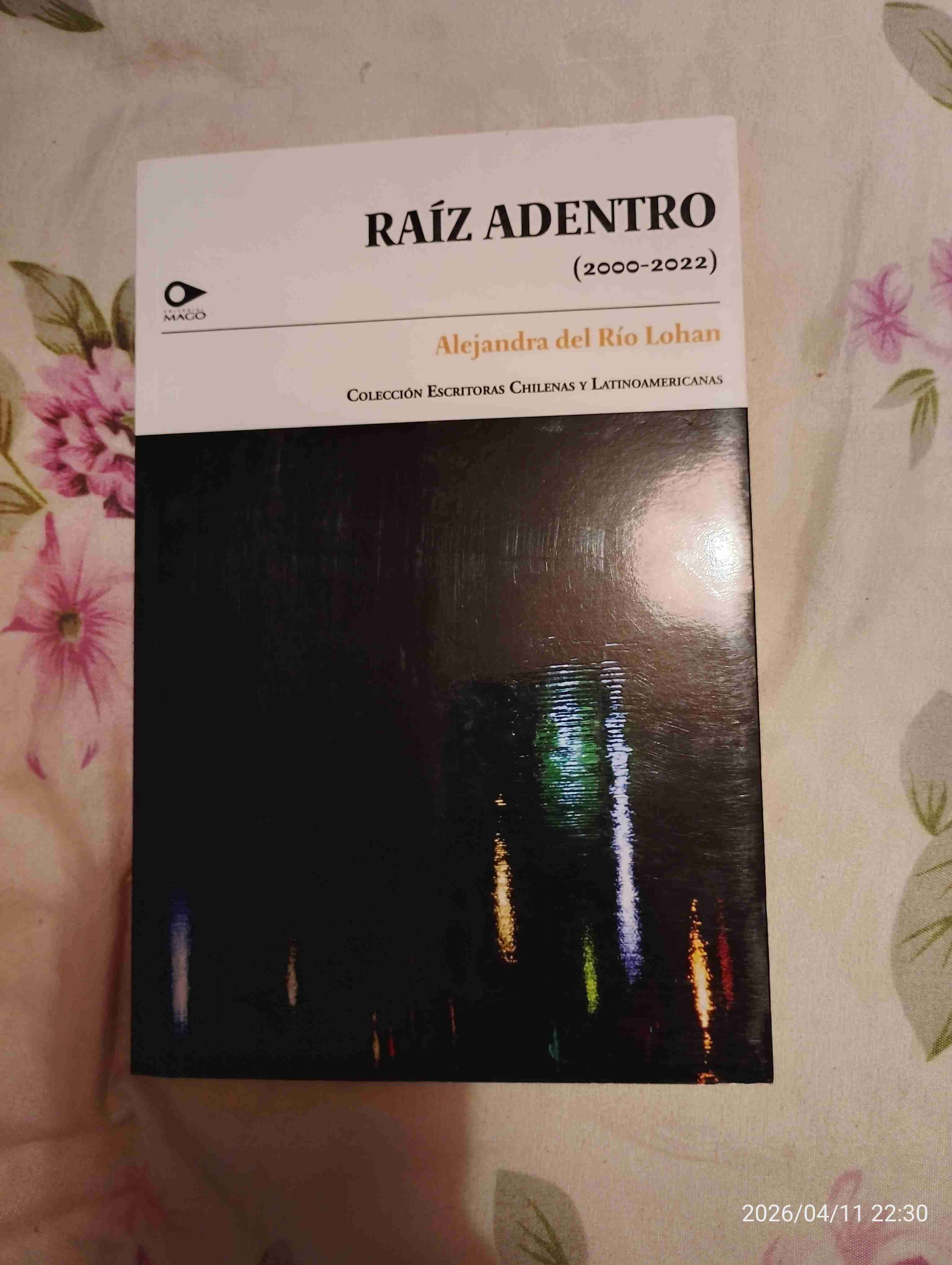 Libro 'Raíz Adentro'