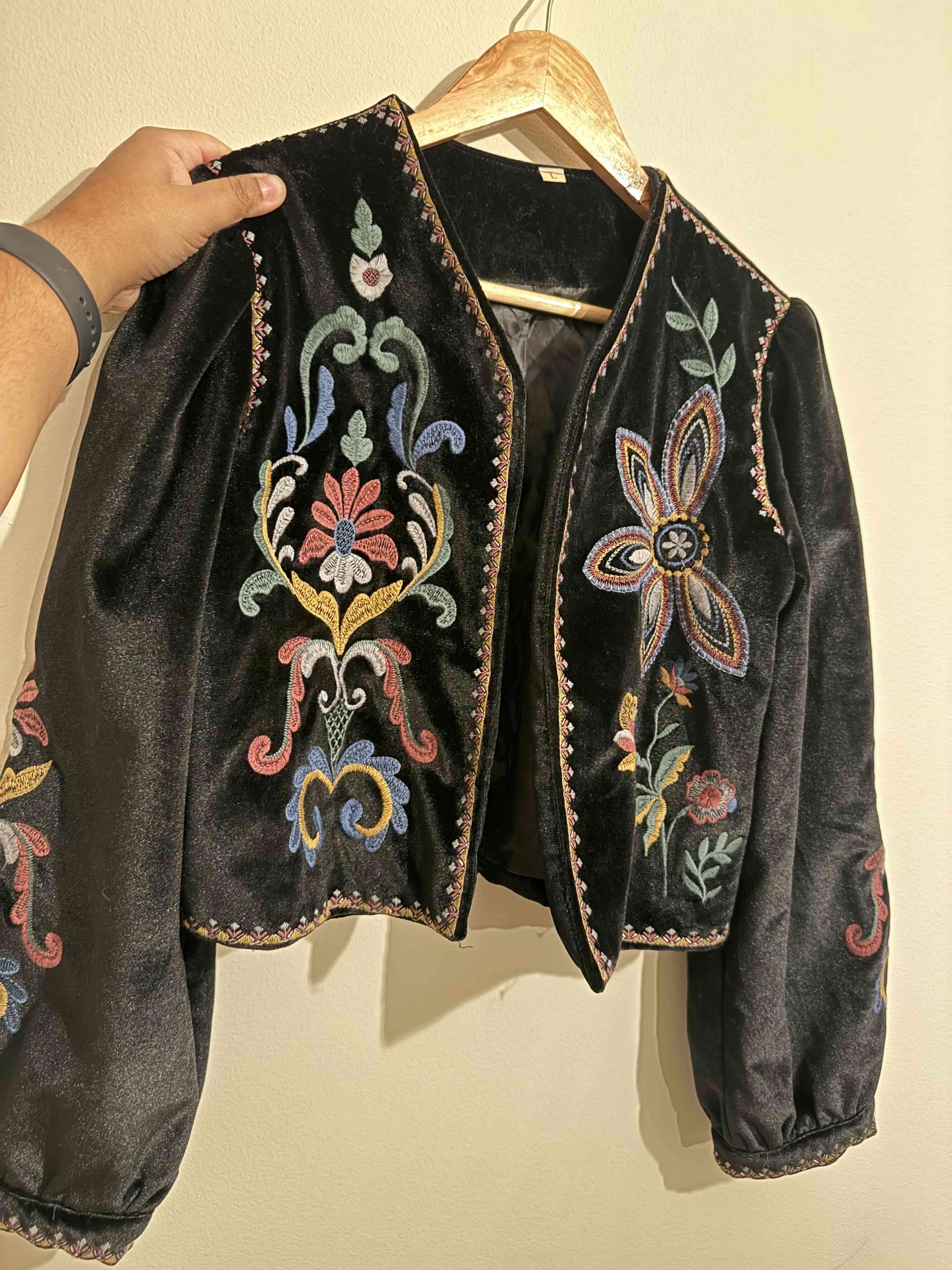 Chaqueta velvet bordada floral - miniatura 1