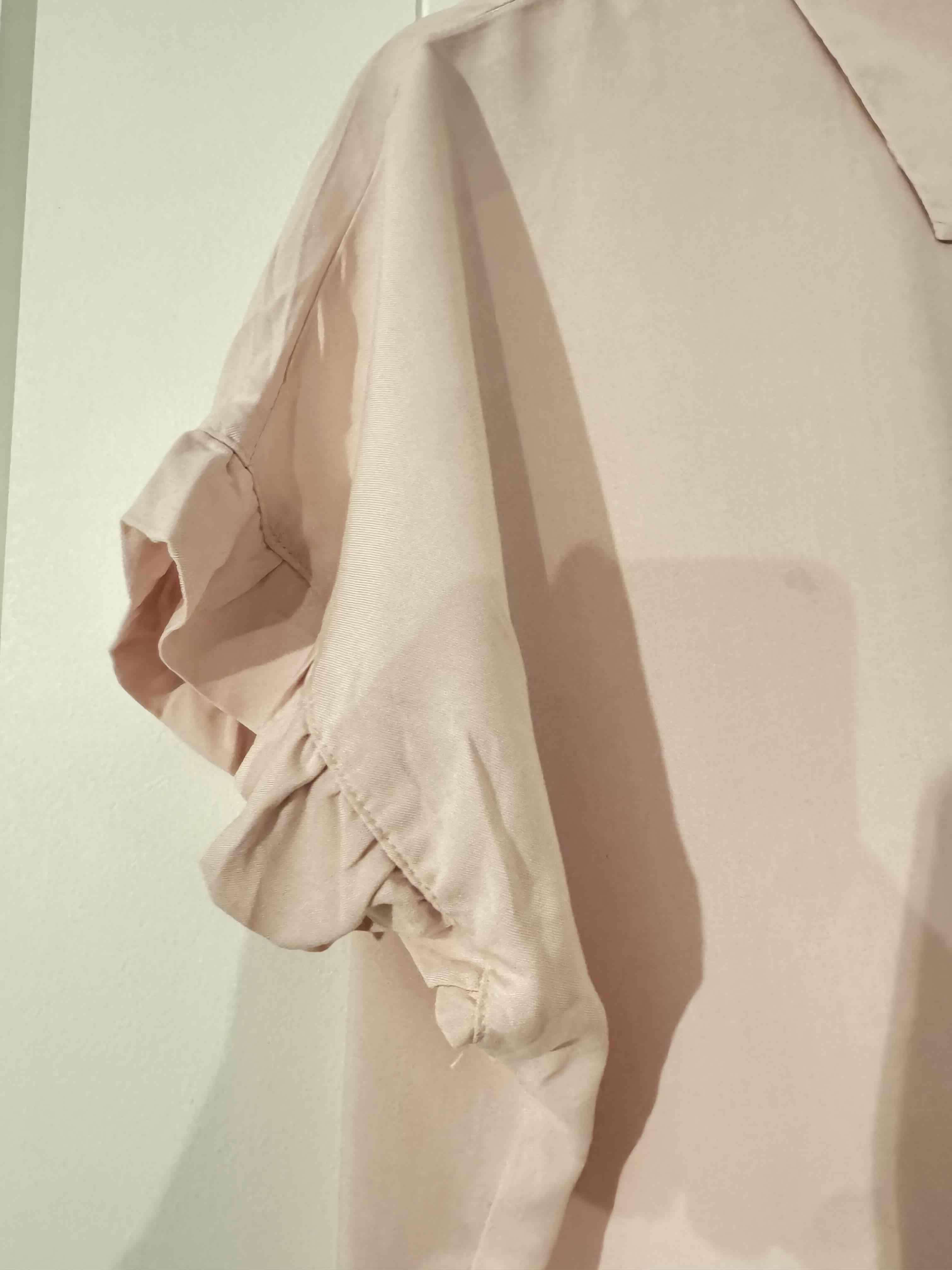 Blusa rosa palo con lazo y ruffles - 2