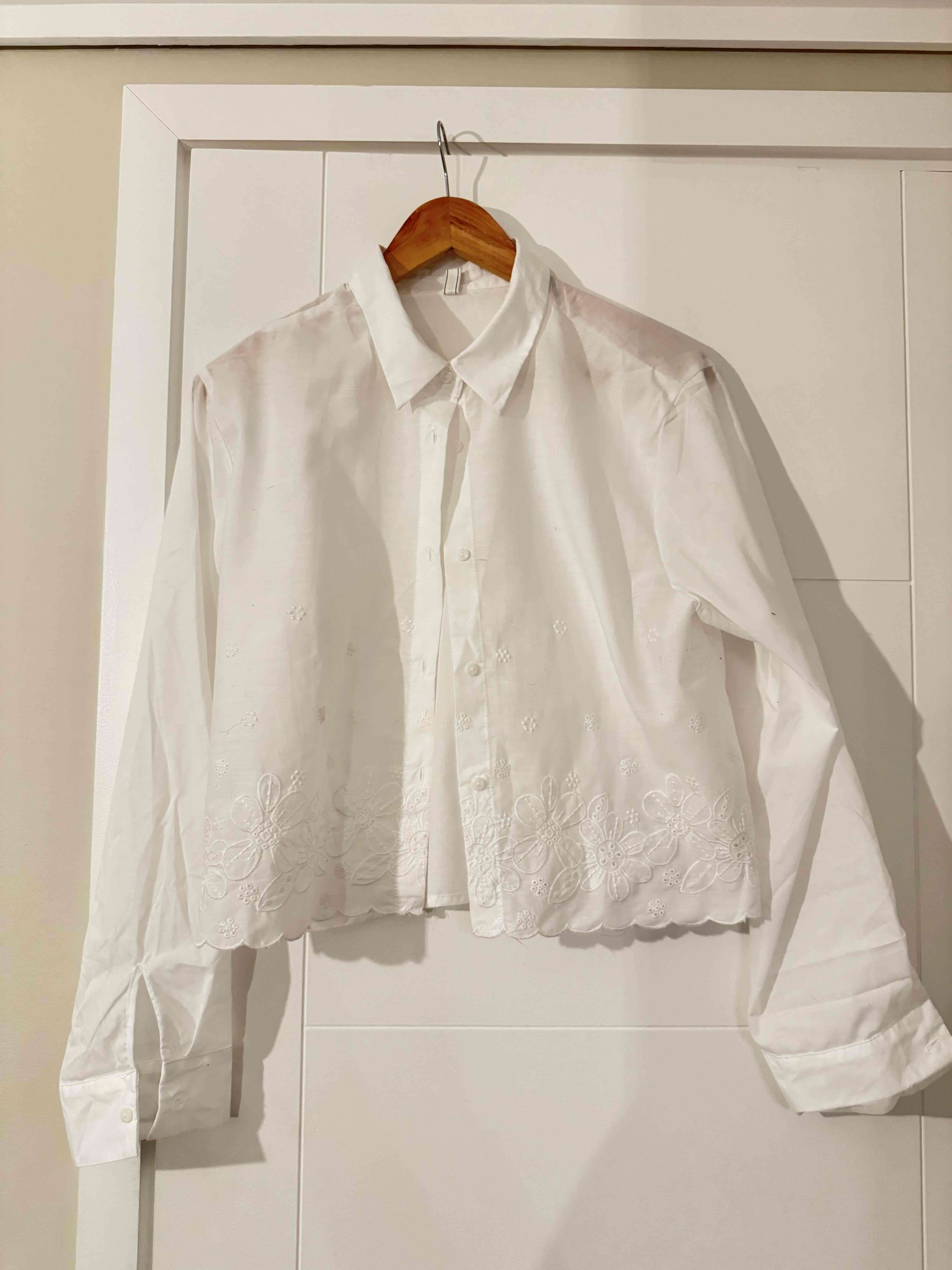 Blusa blanca bordada - miniatura 1