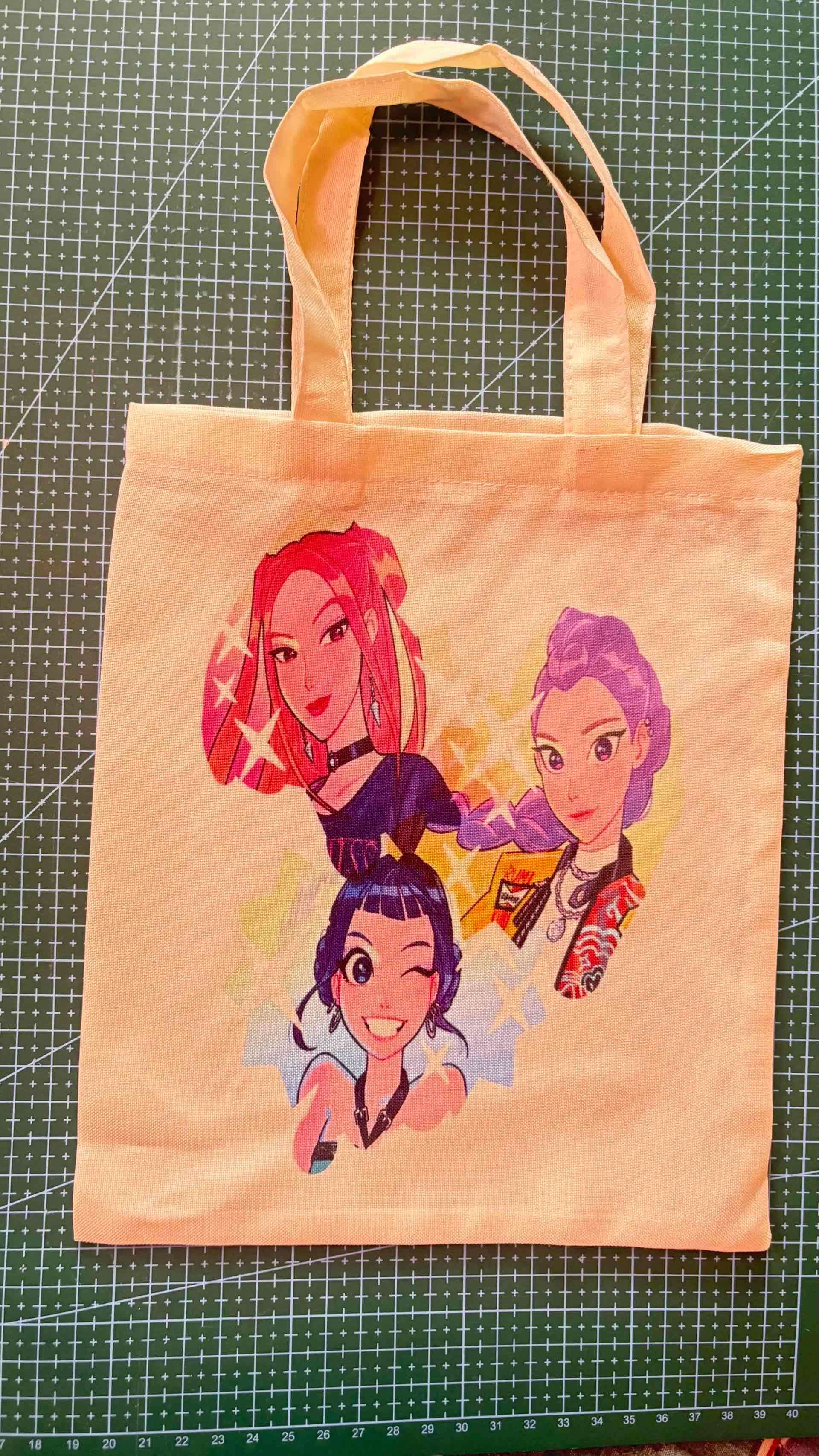 Bolsa tote con diseño animado - miniatura 4