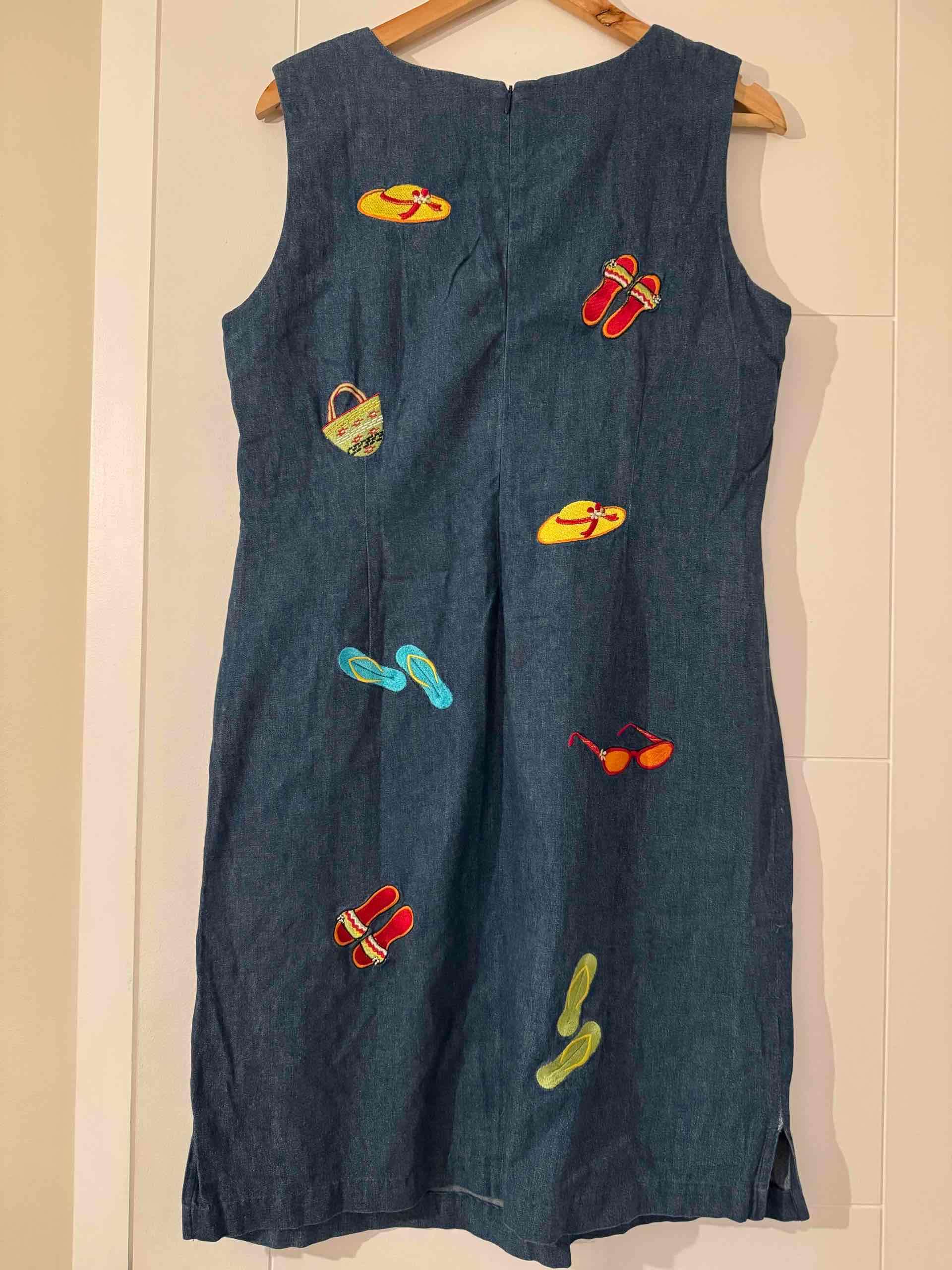 Vestido denim bordado - miniatura 1