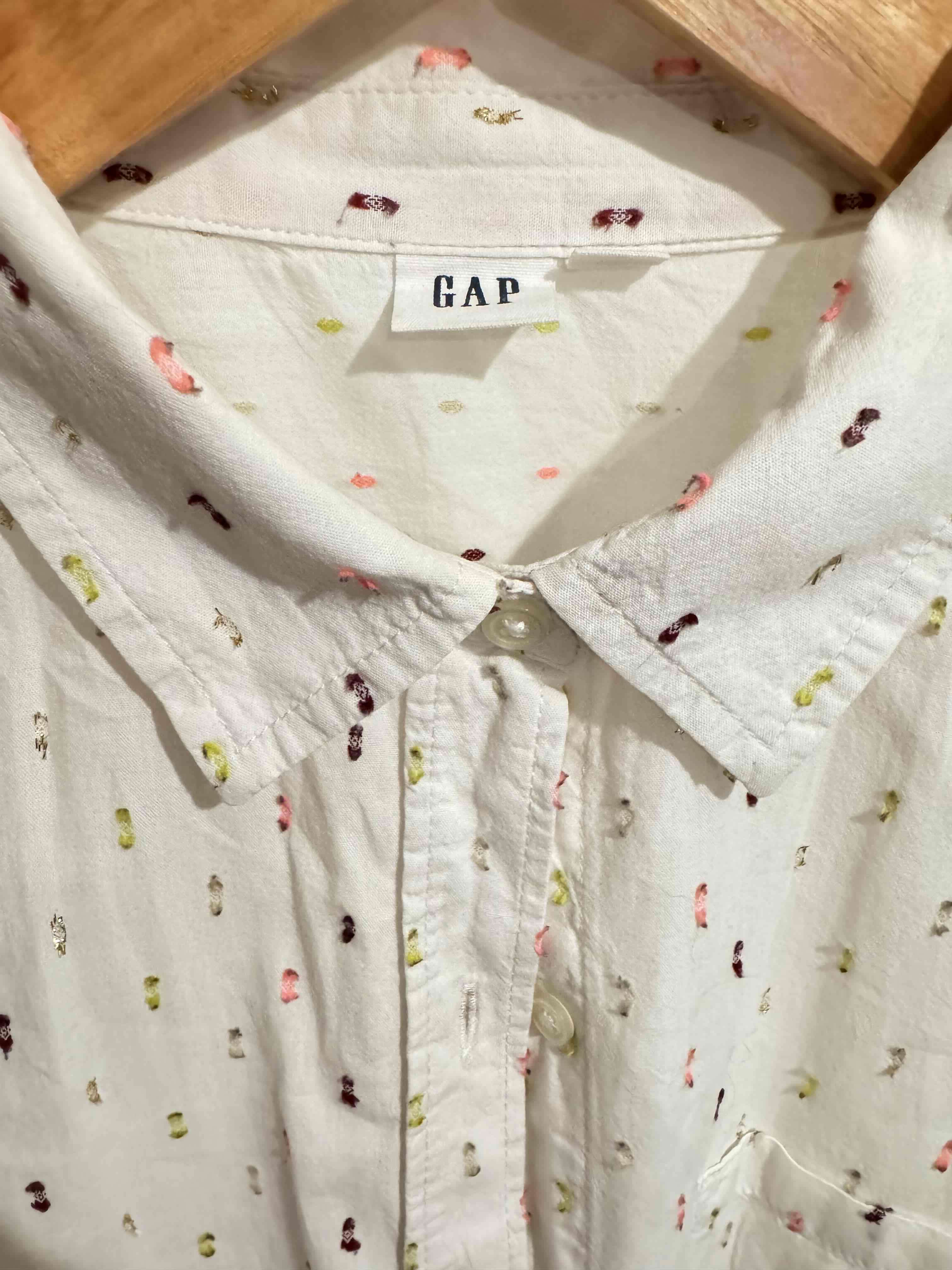 Camisa GAP blanca con puntos - 1