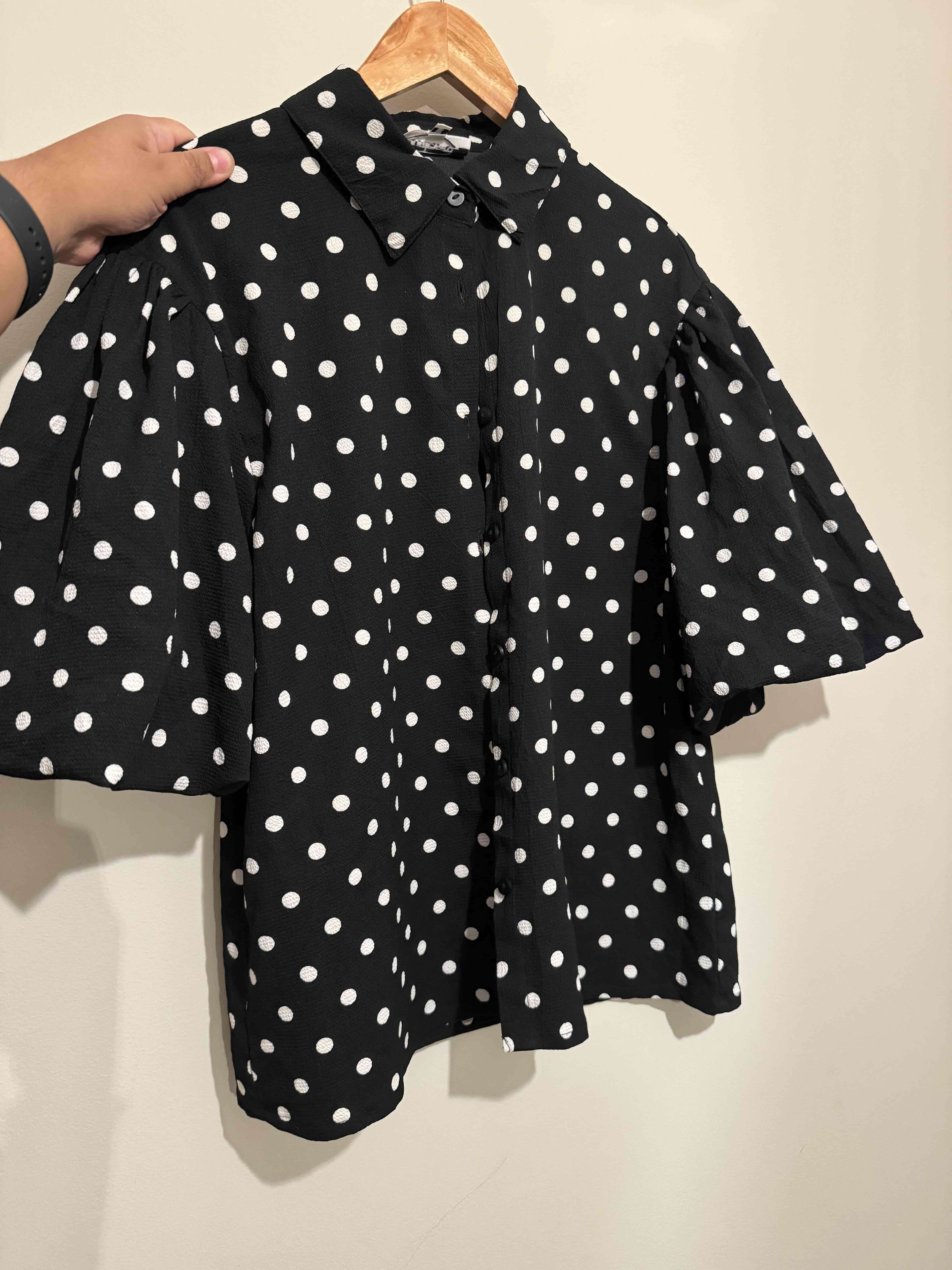 Blusa negra con lunares - miniatura 3