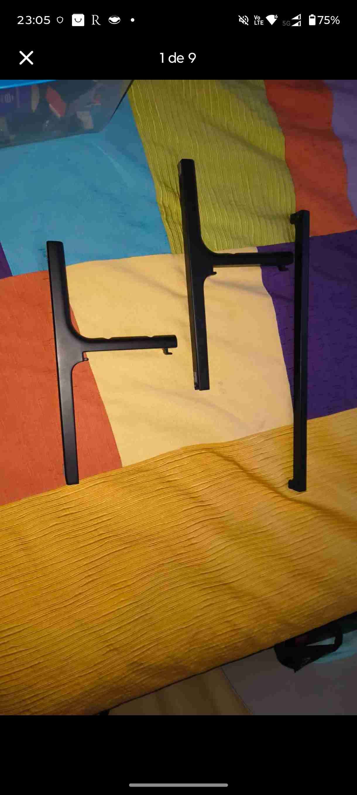 Soportes Tv Samsung 65 pulgadas y tapa trasera - miniatura 3