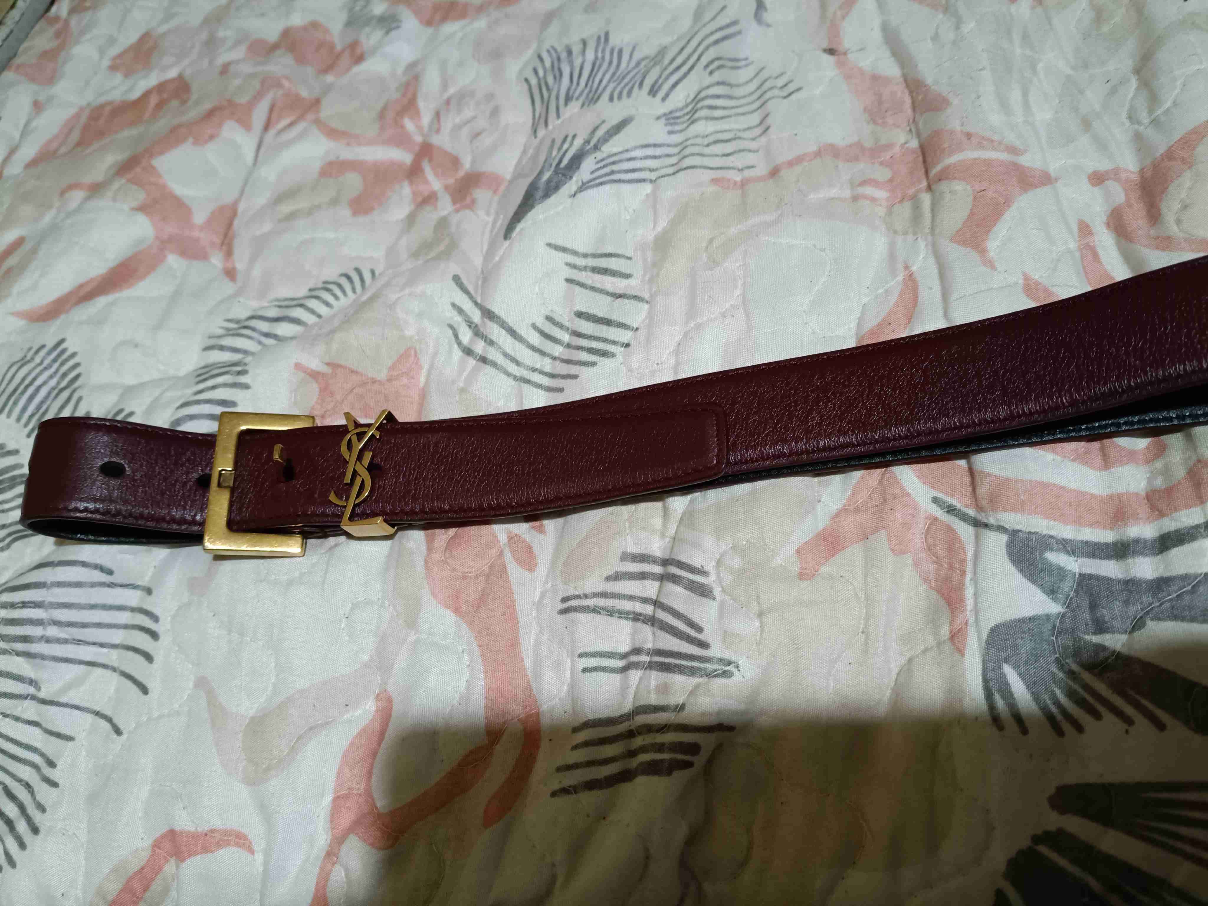 Cinturón marrón con hebilla dorada - miniatura 2