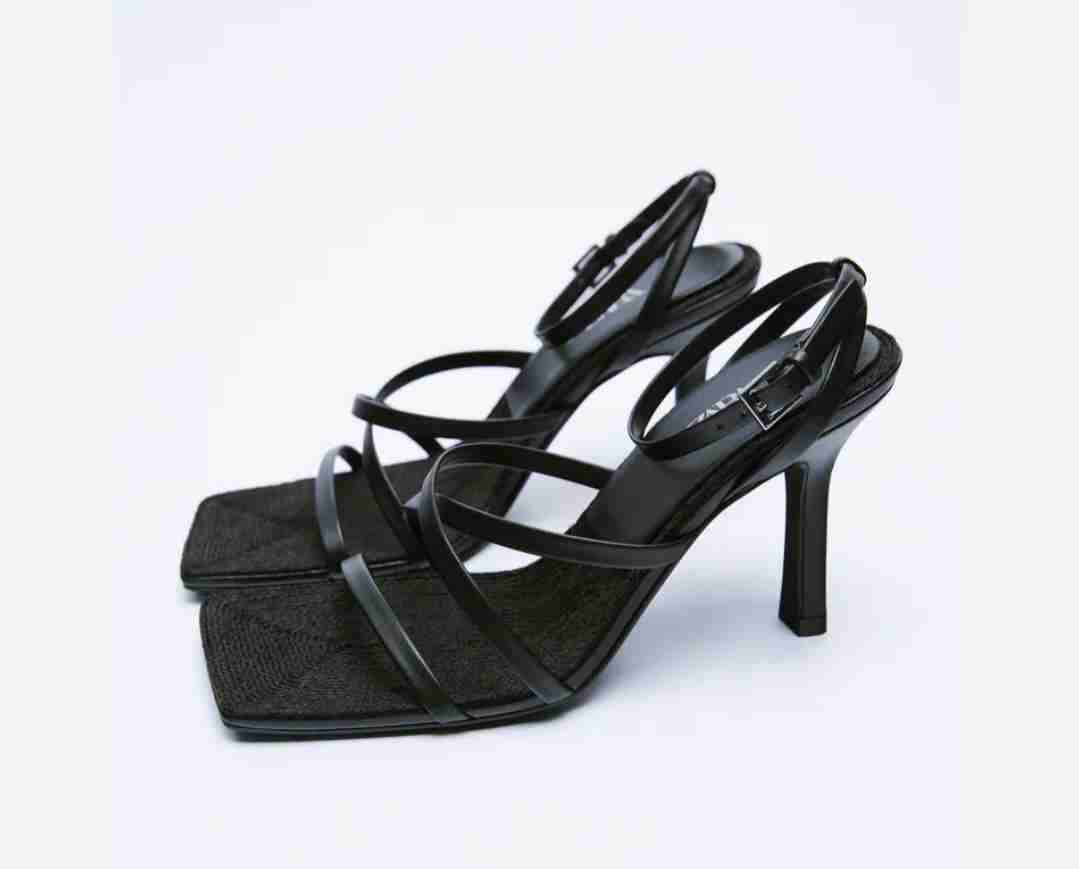 Sandalias negras de tacón alto Zara - miniatura 1
