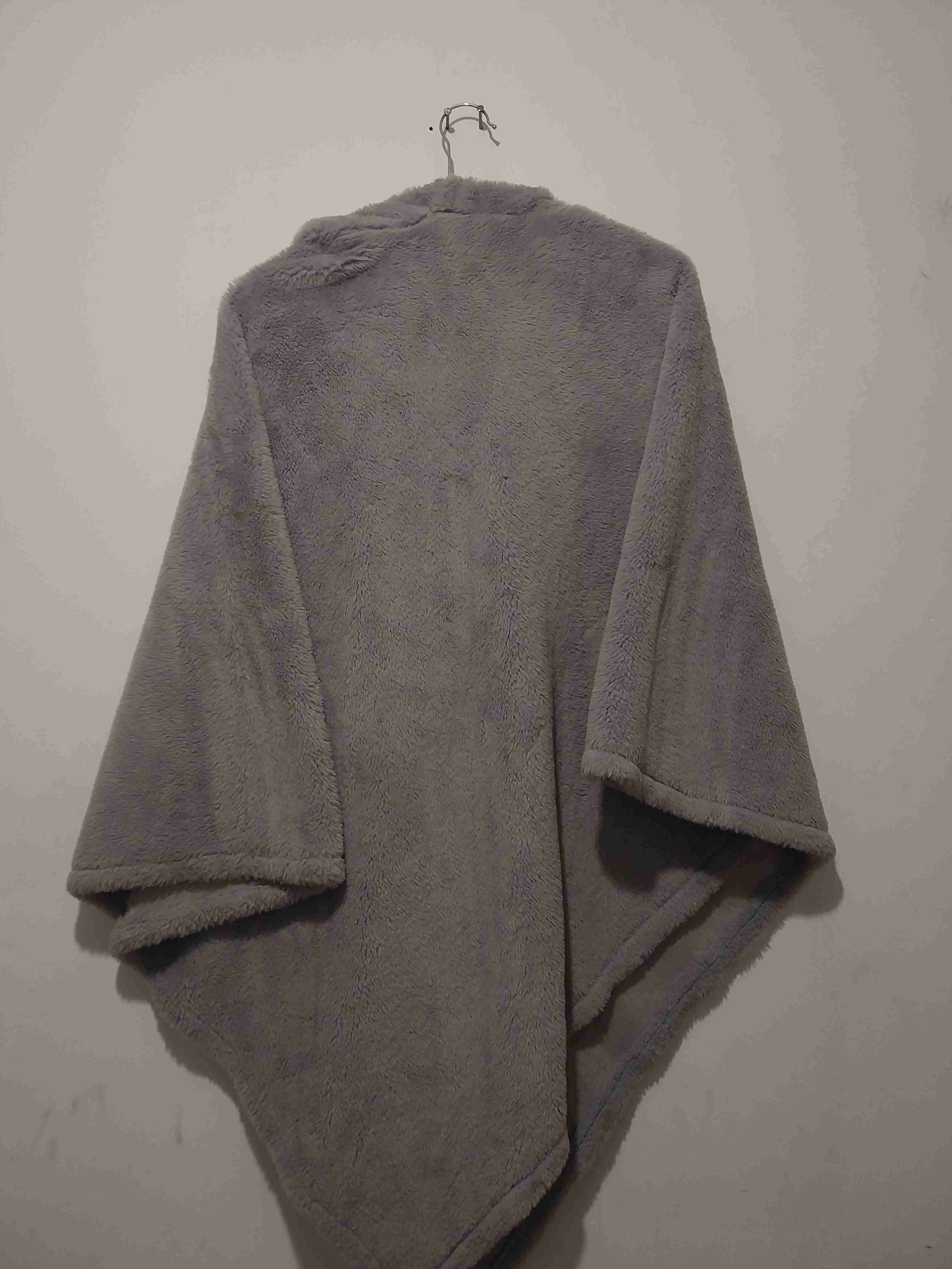 Capa de lana gris claro - miniatura 1