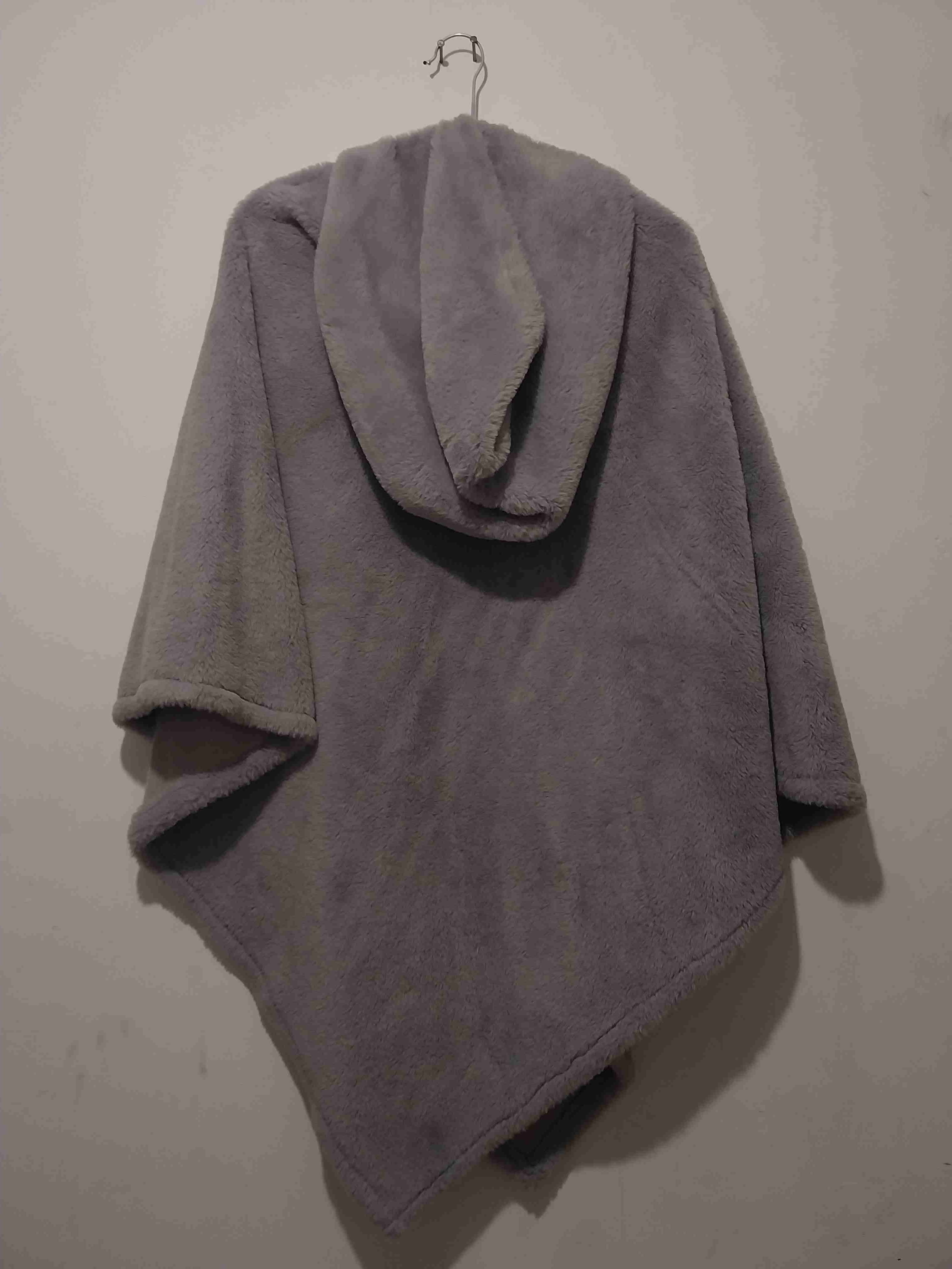 Capa de lana gris claro - miniatura 2