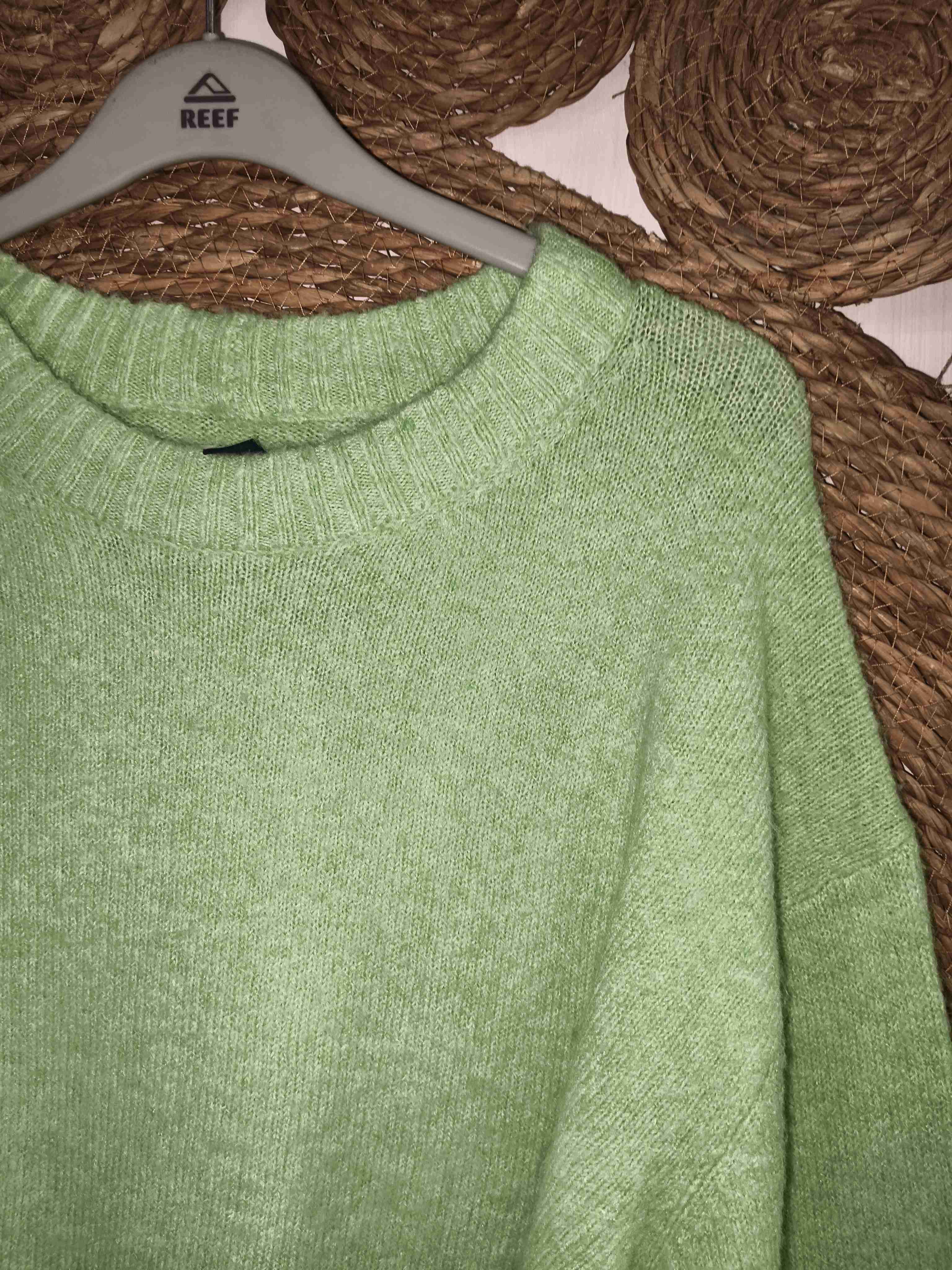 Suéter verde menta - miniatura 2