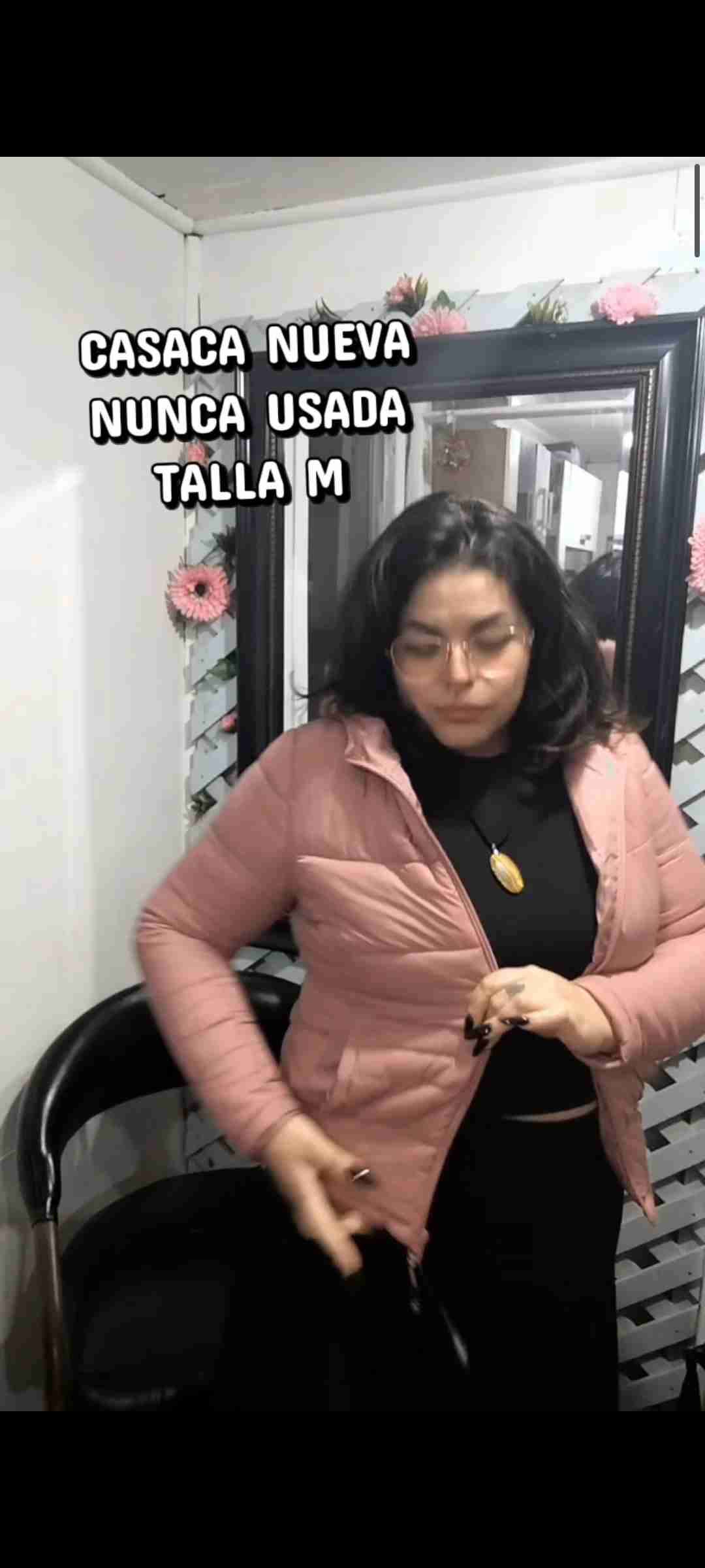 Casaca rosada nueva talla M - miniatura 3