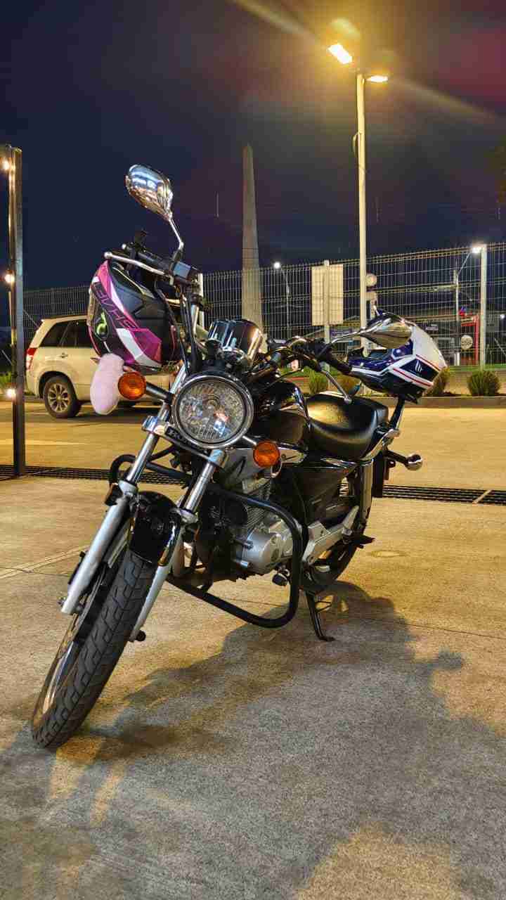 Honda shadow 150 - miniatura 1