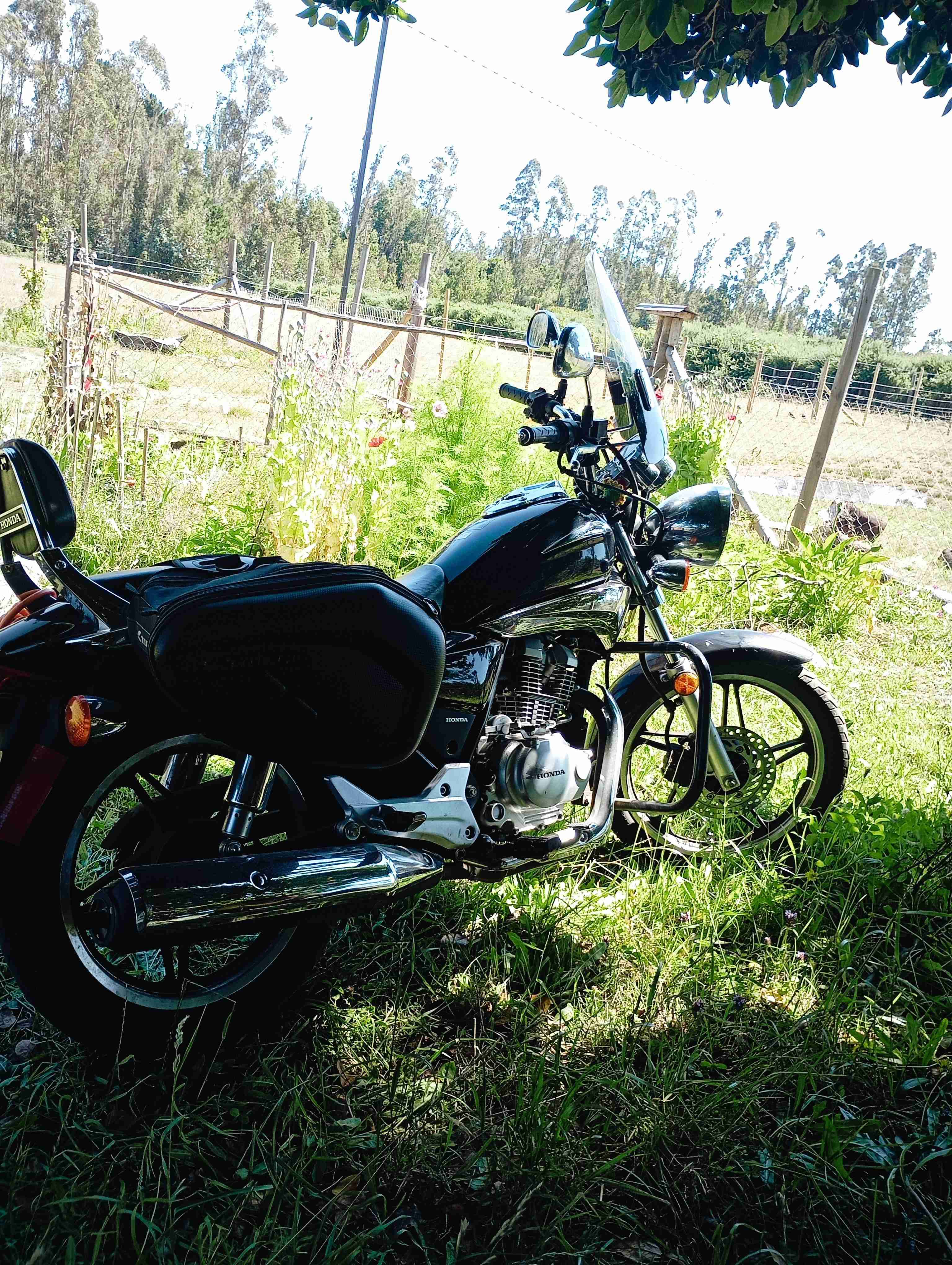 Honda shadow 150 - miniatura 2