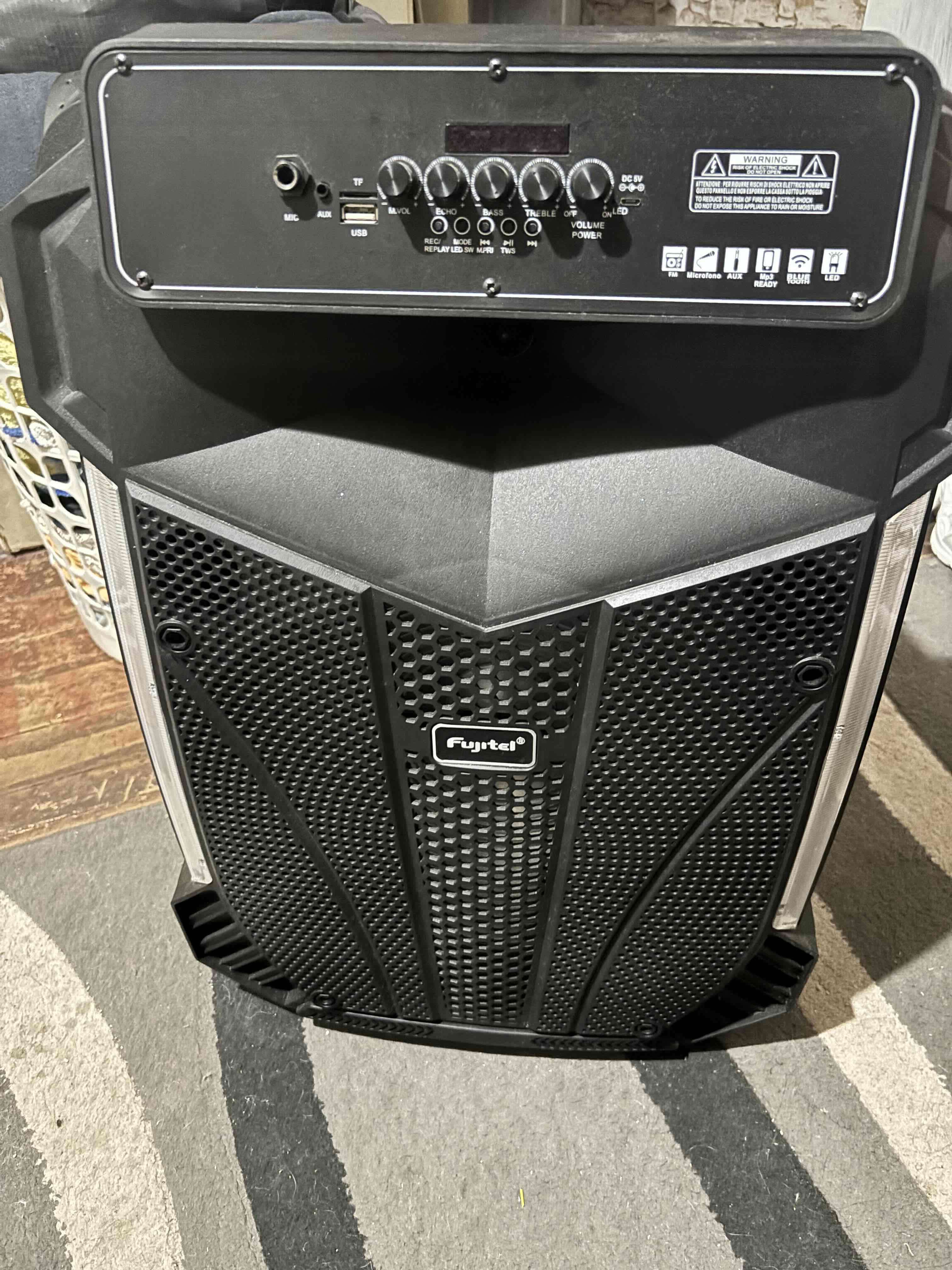 Parlante inalámbrico con micrófono - miniatura 2