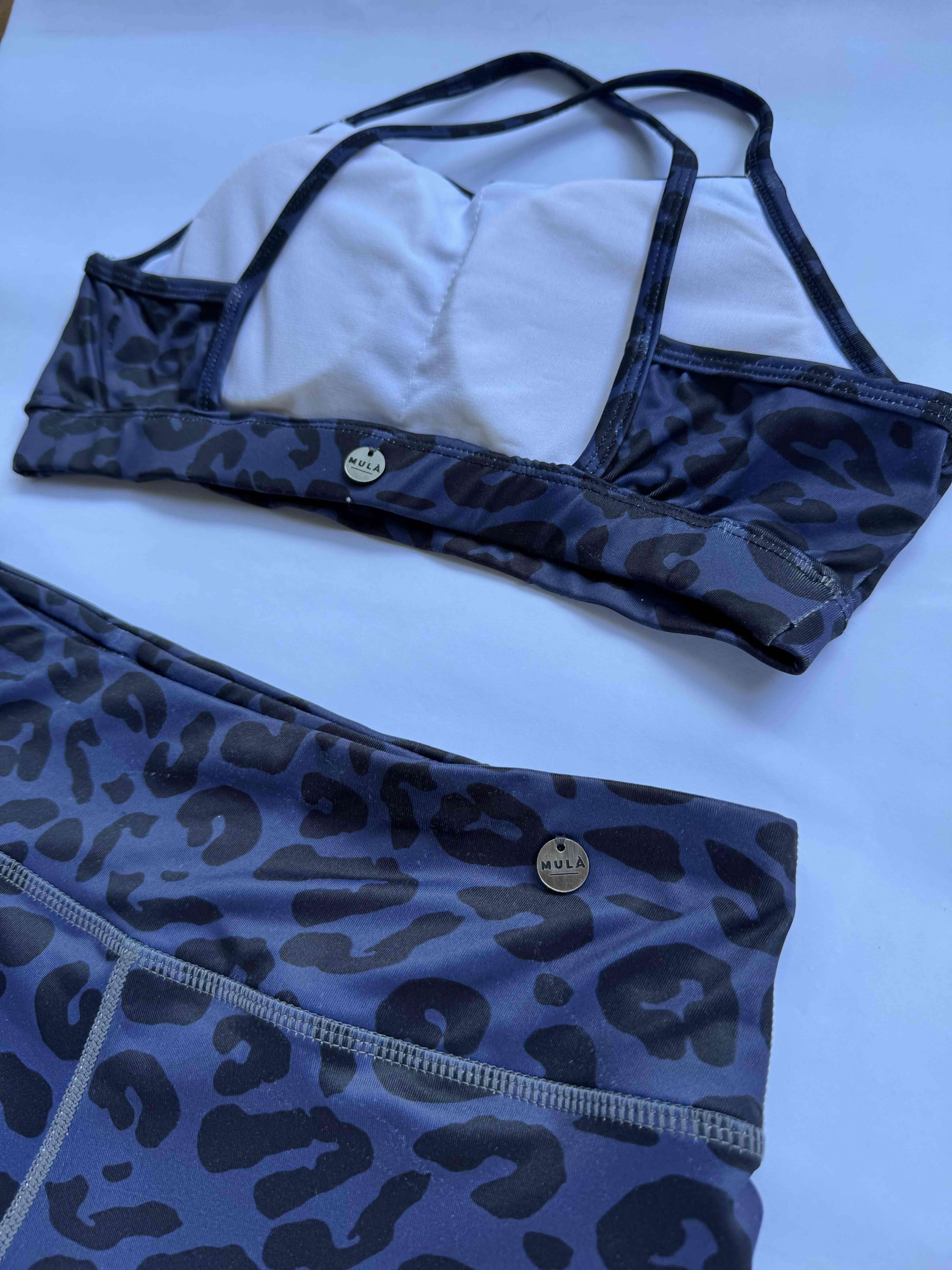 Conjunto deportivo animal print azul - miniatura 3