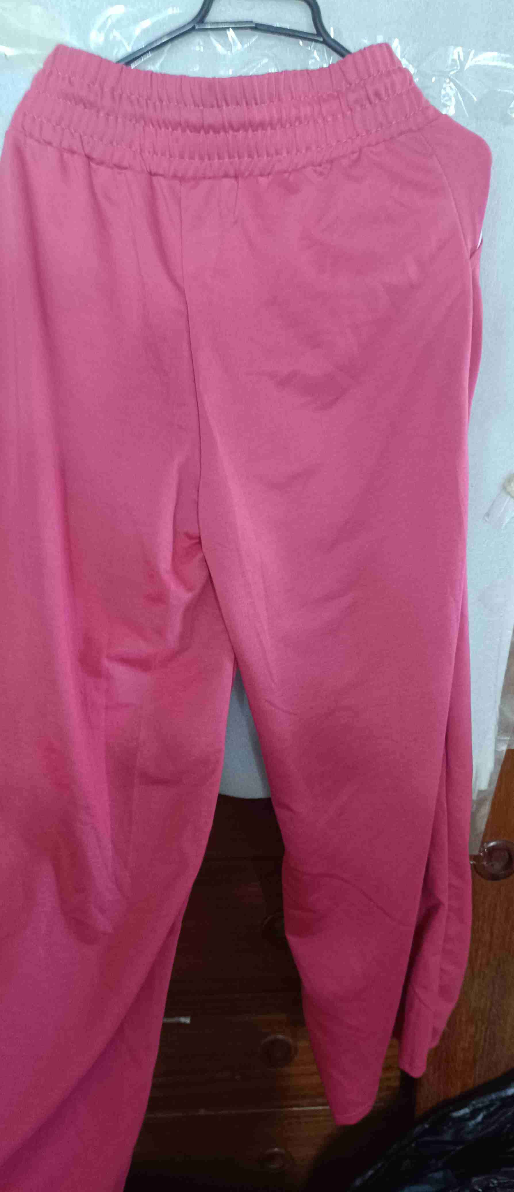 Conjunto deportivo beige y leopardo - miniatura 3