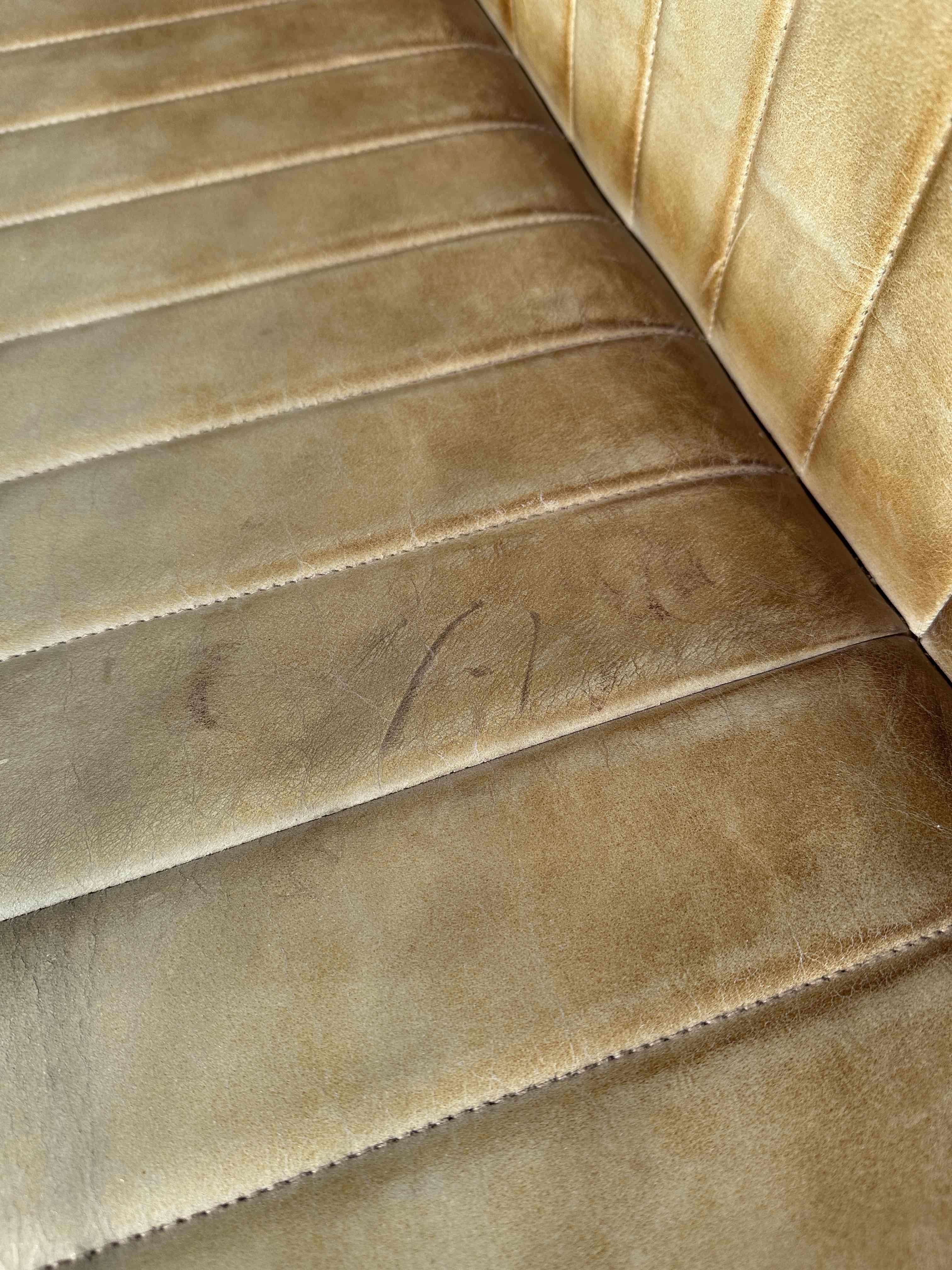 Banco vintage de cuero beige - miniatura 4