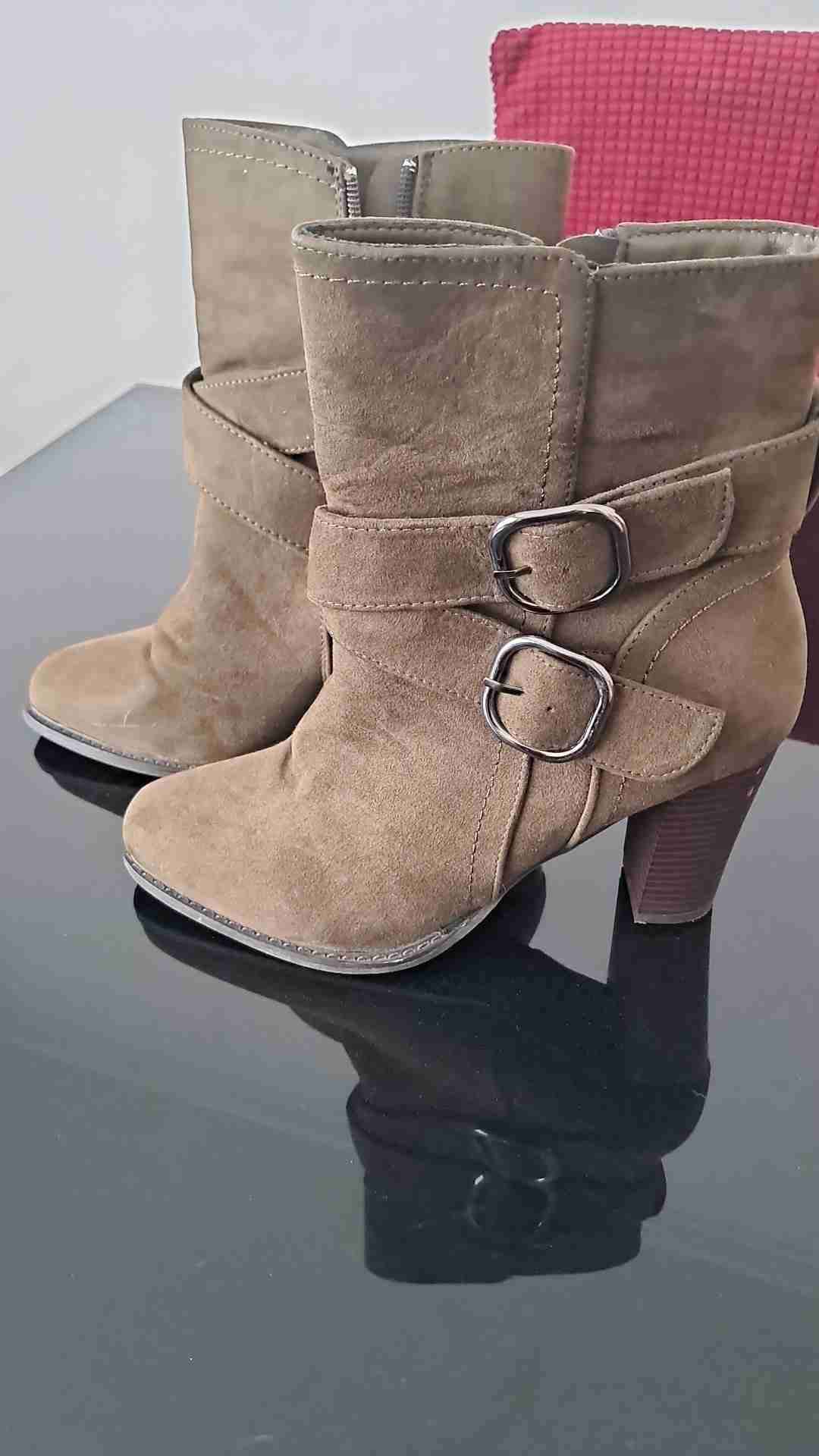 Botines de gamuza marrón - miniatura 1