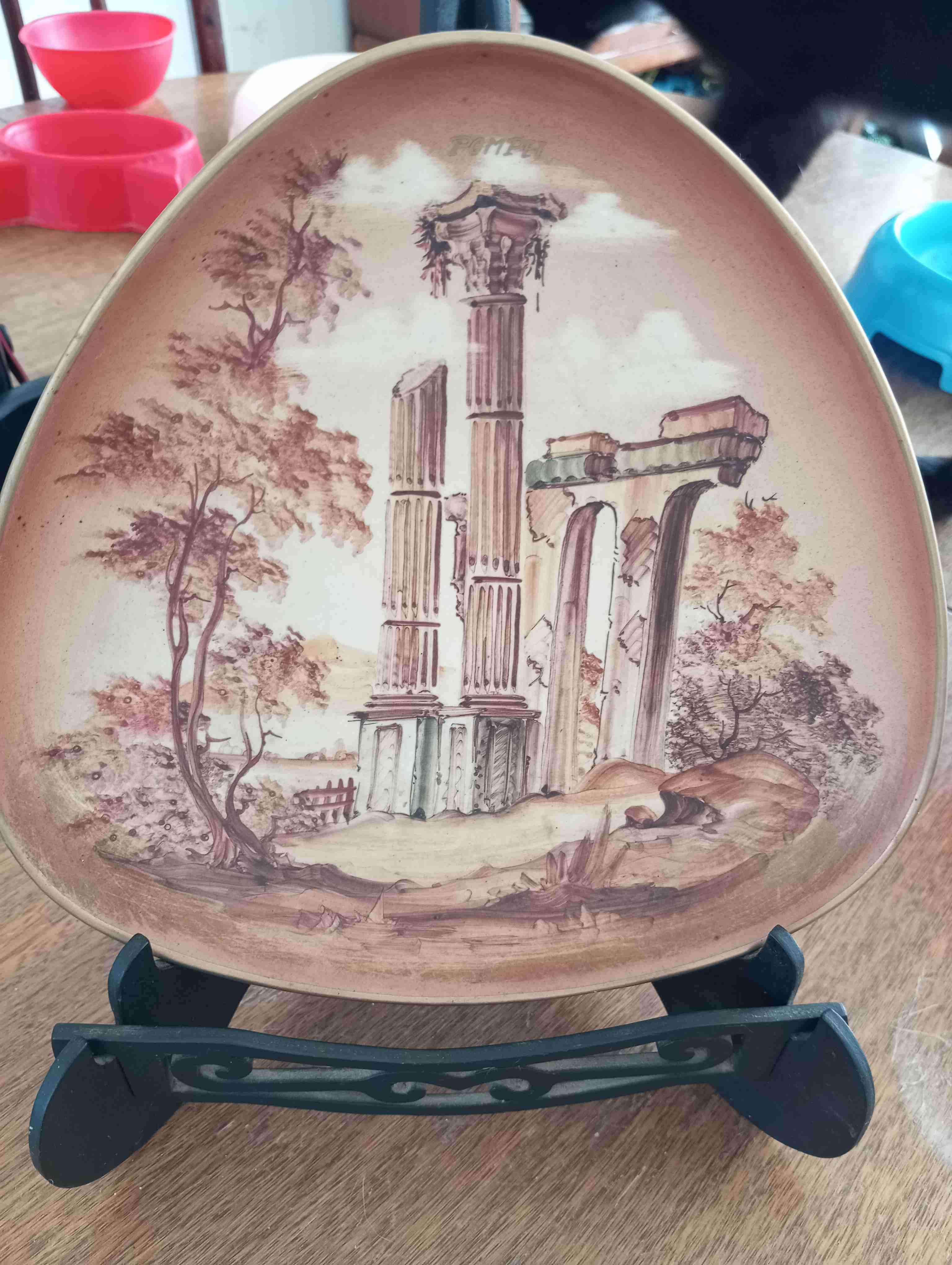 Plato decorativo de cerámica - miniatura 1