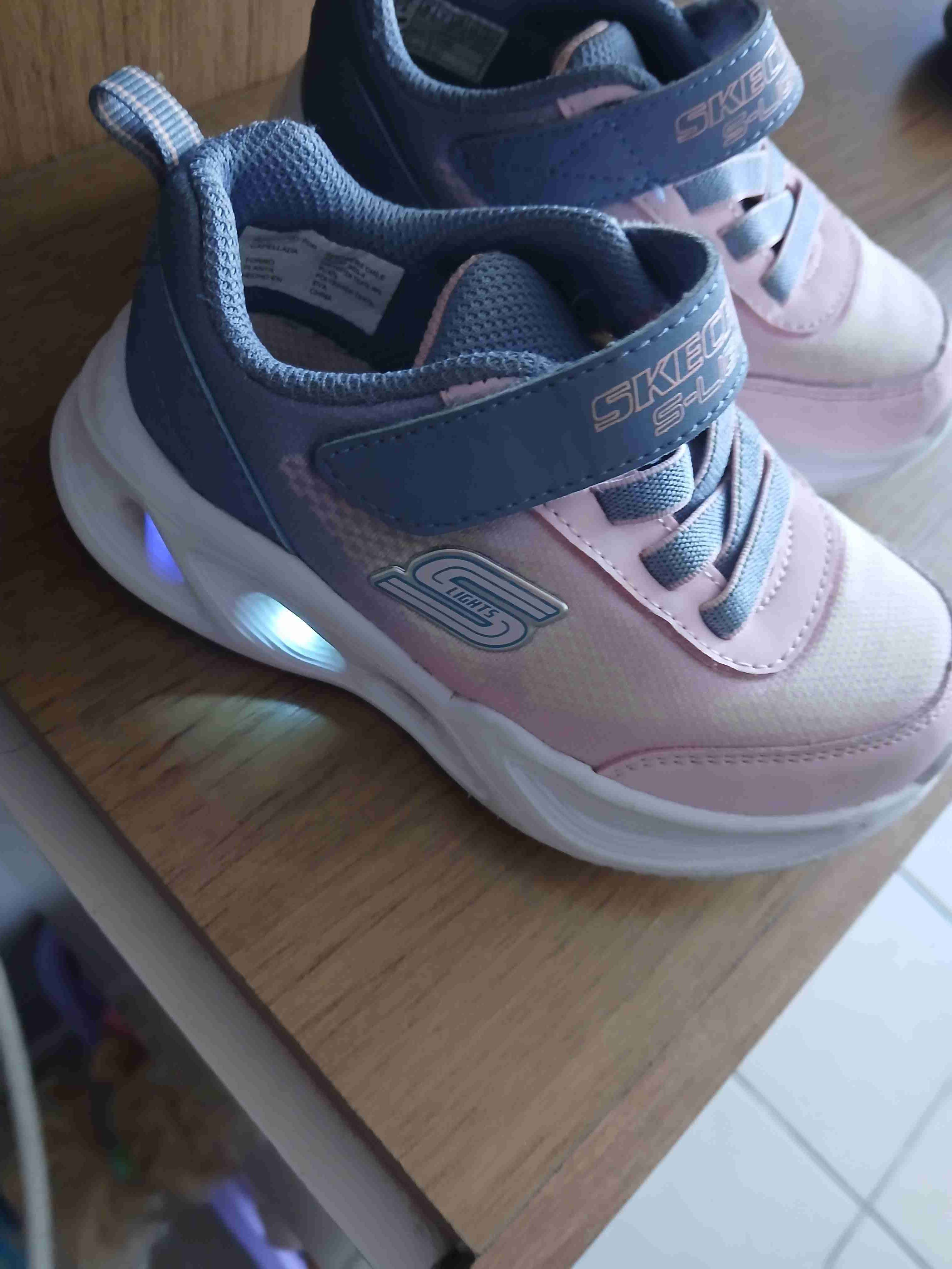 Zapatillas Skechers para niños con luces - miniatura 1