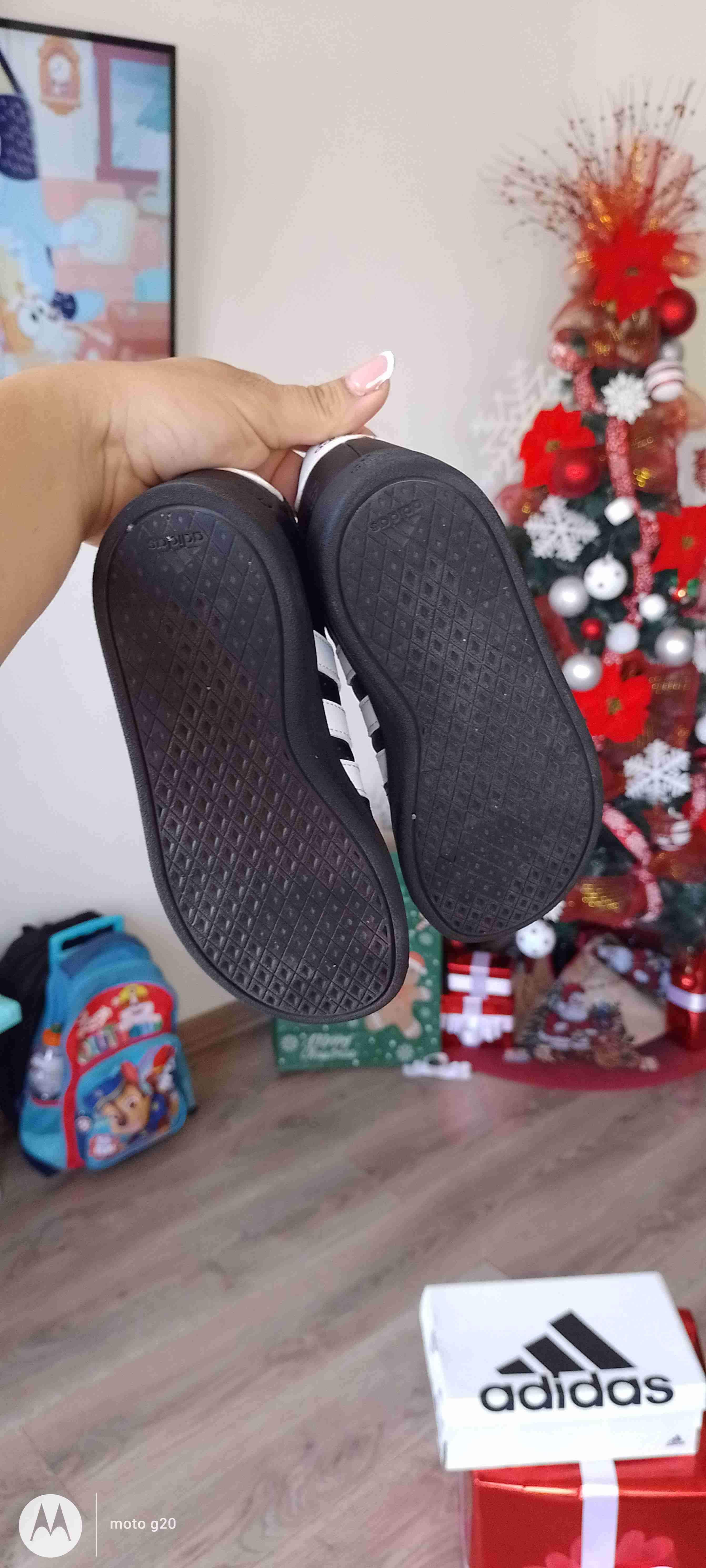 Zapatillas negras deportivas - miniatura 4