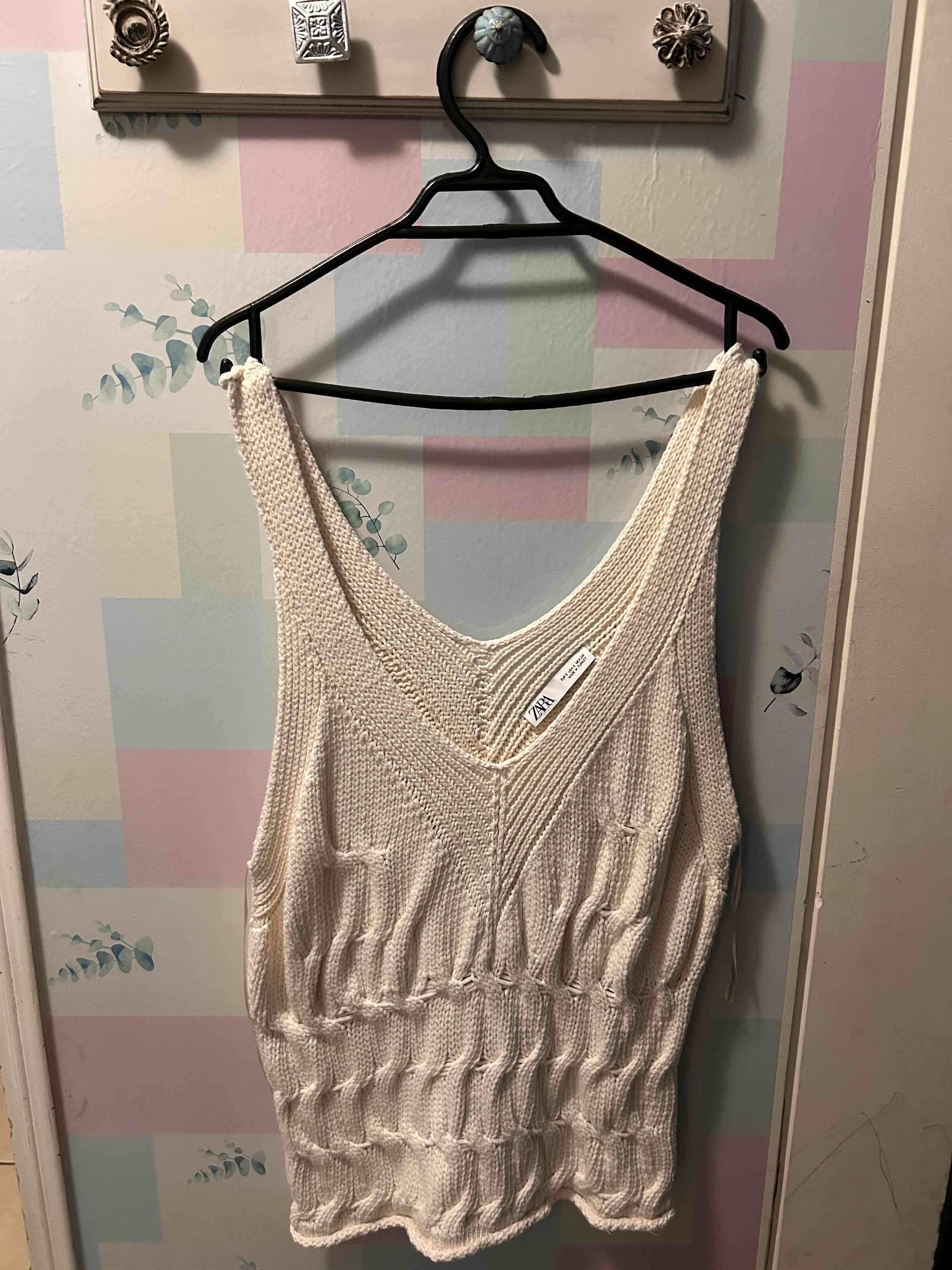Polera lana sin mangas Zara beige