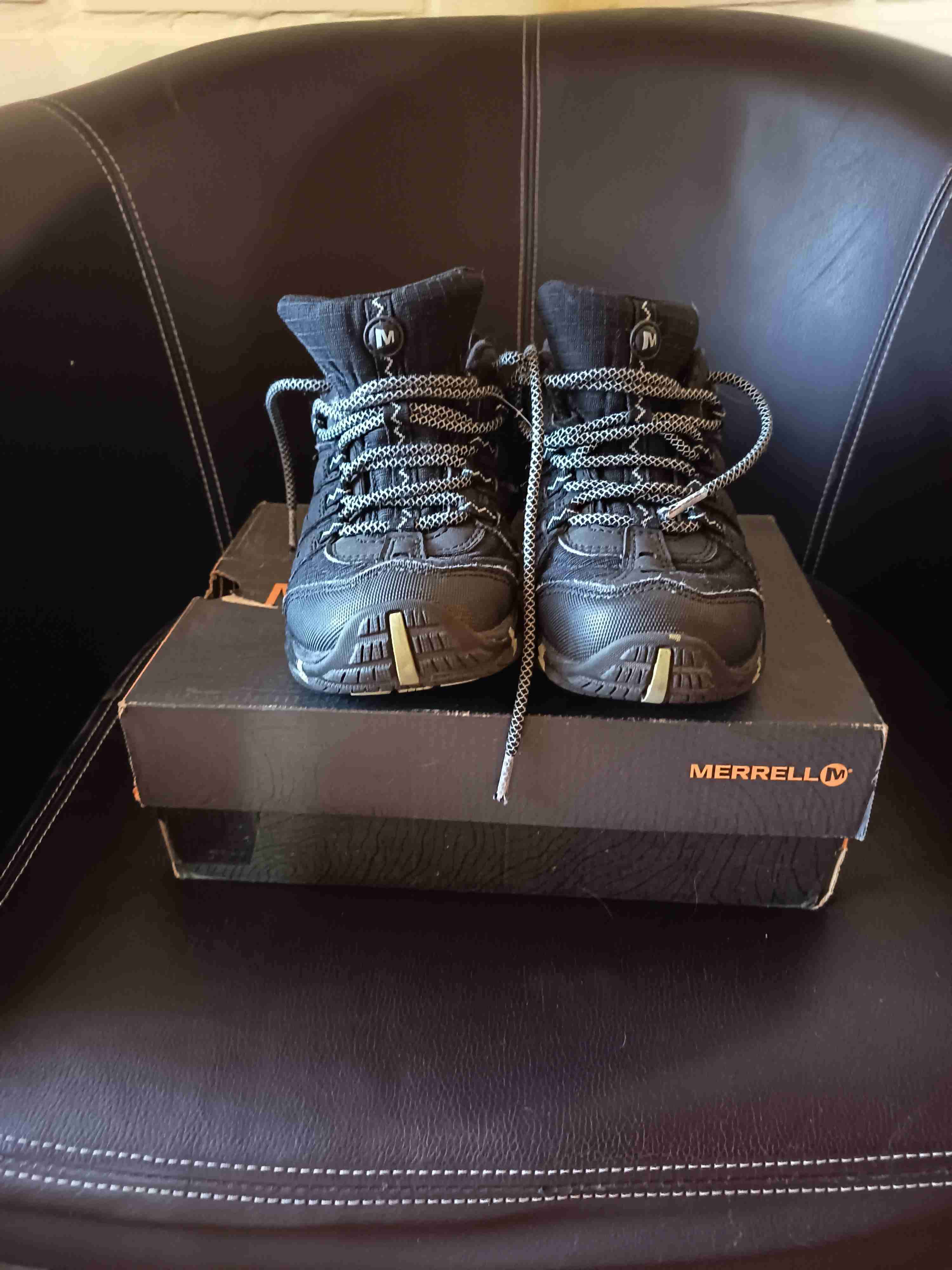 Zapatillas trekking Merrell negras - miniatura 2