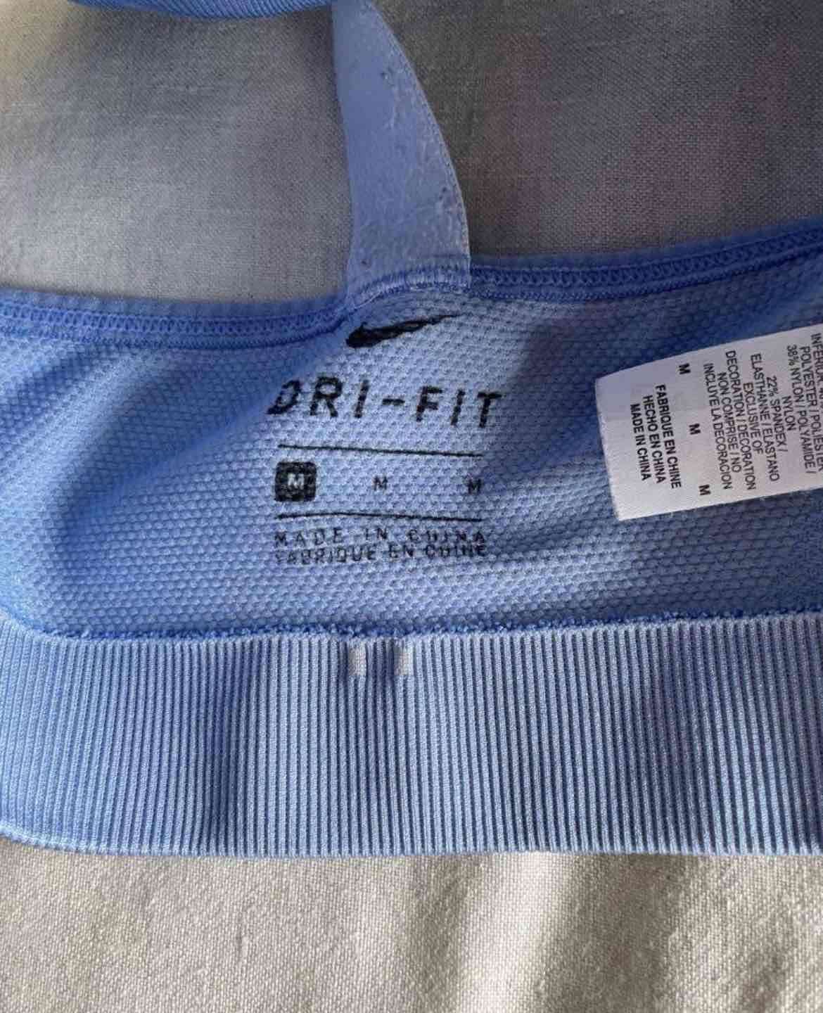 Conjunto 2 tops niña deportivos Nike - miniatura 3