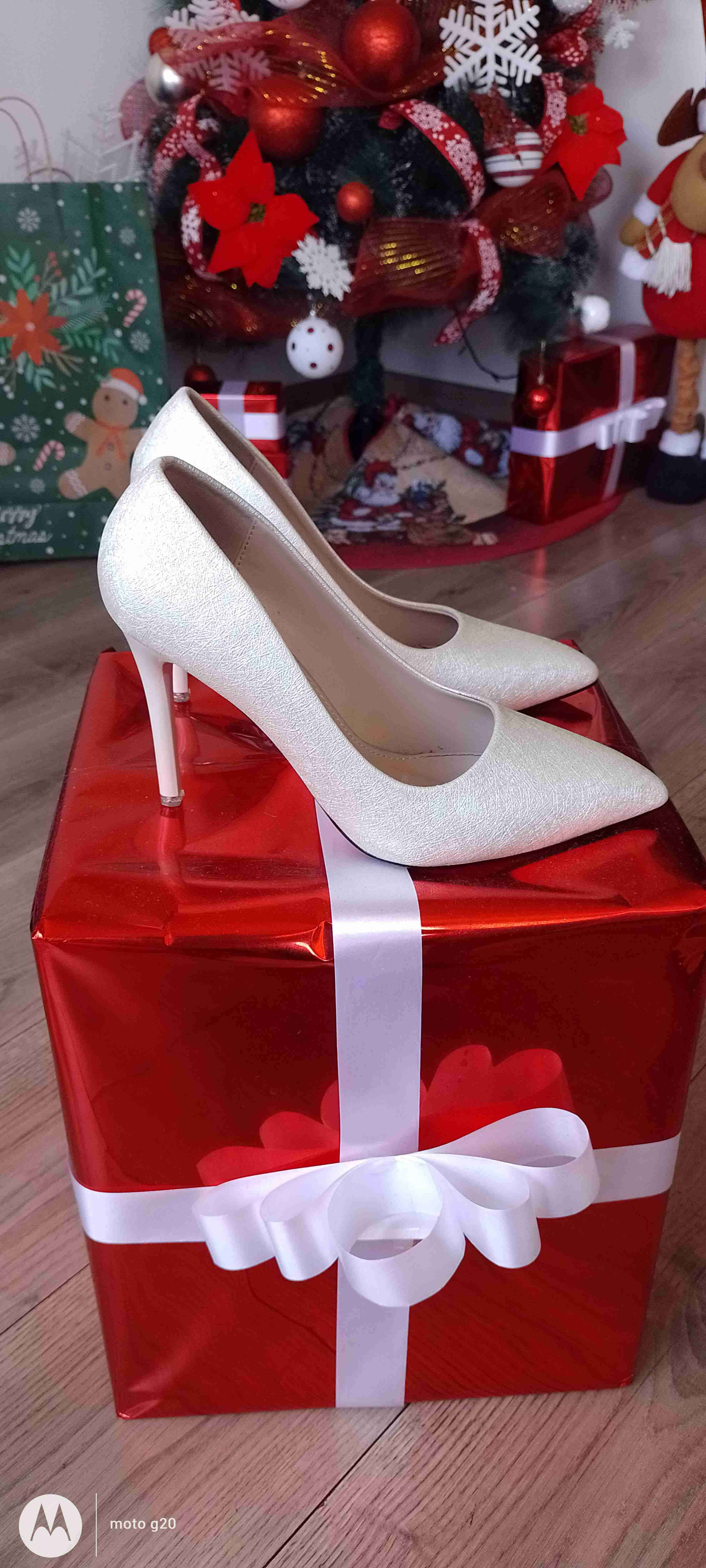 Tacones altos champagne nuevos - miniatura 3