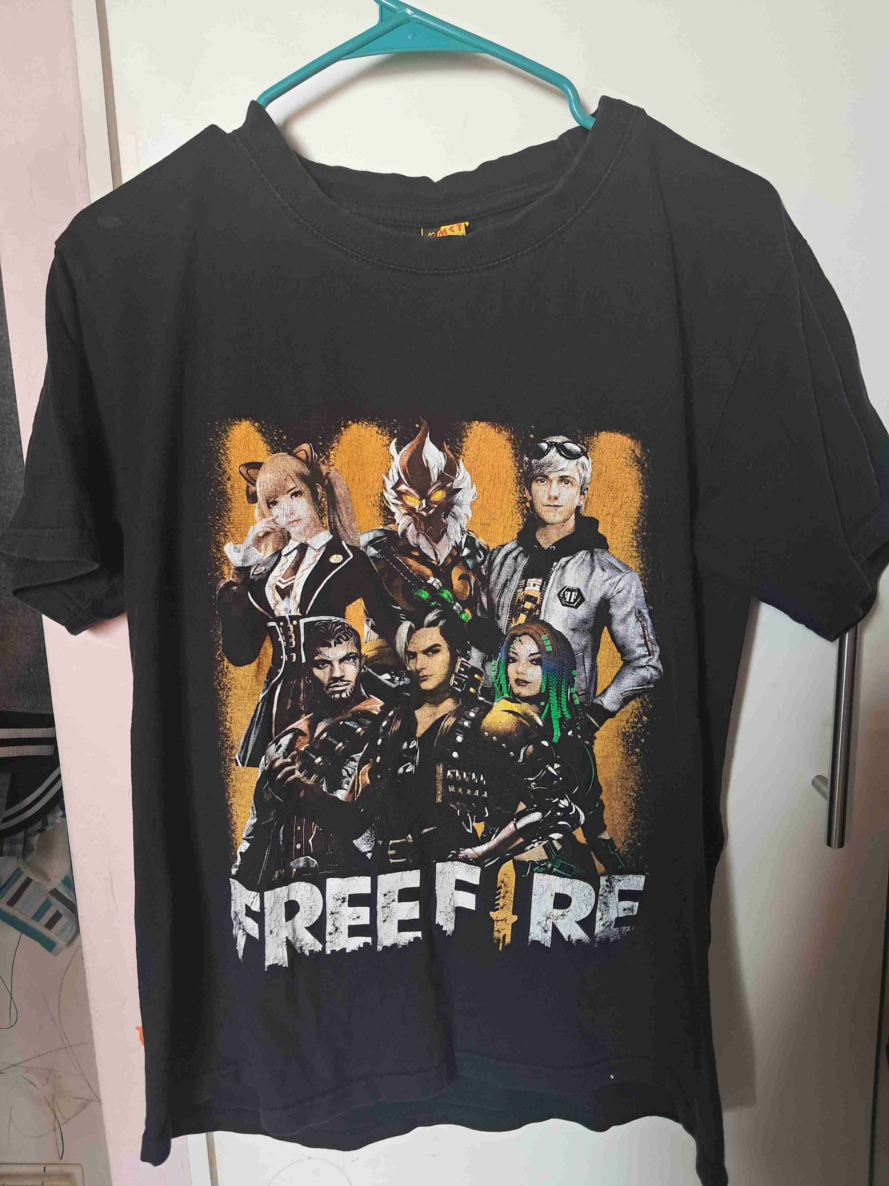 Polera Free Fire negra - miniatura 1