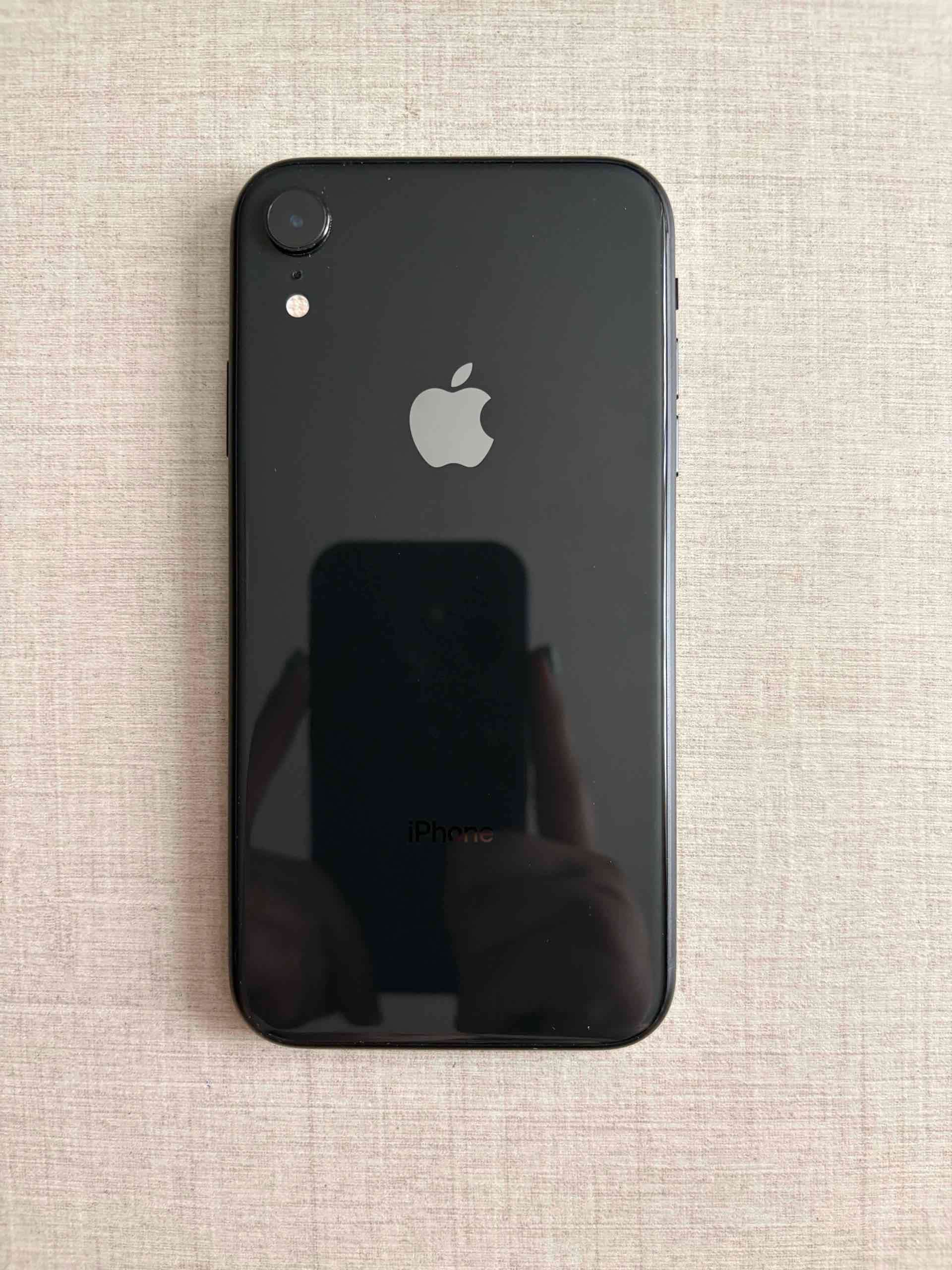 iPhone XR 64gb con funda - miniatura 4