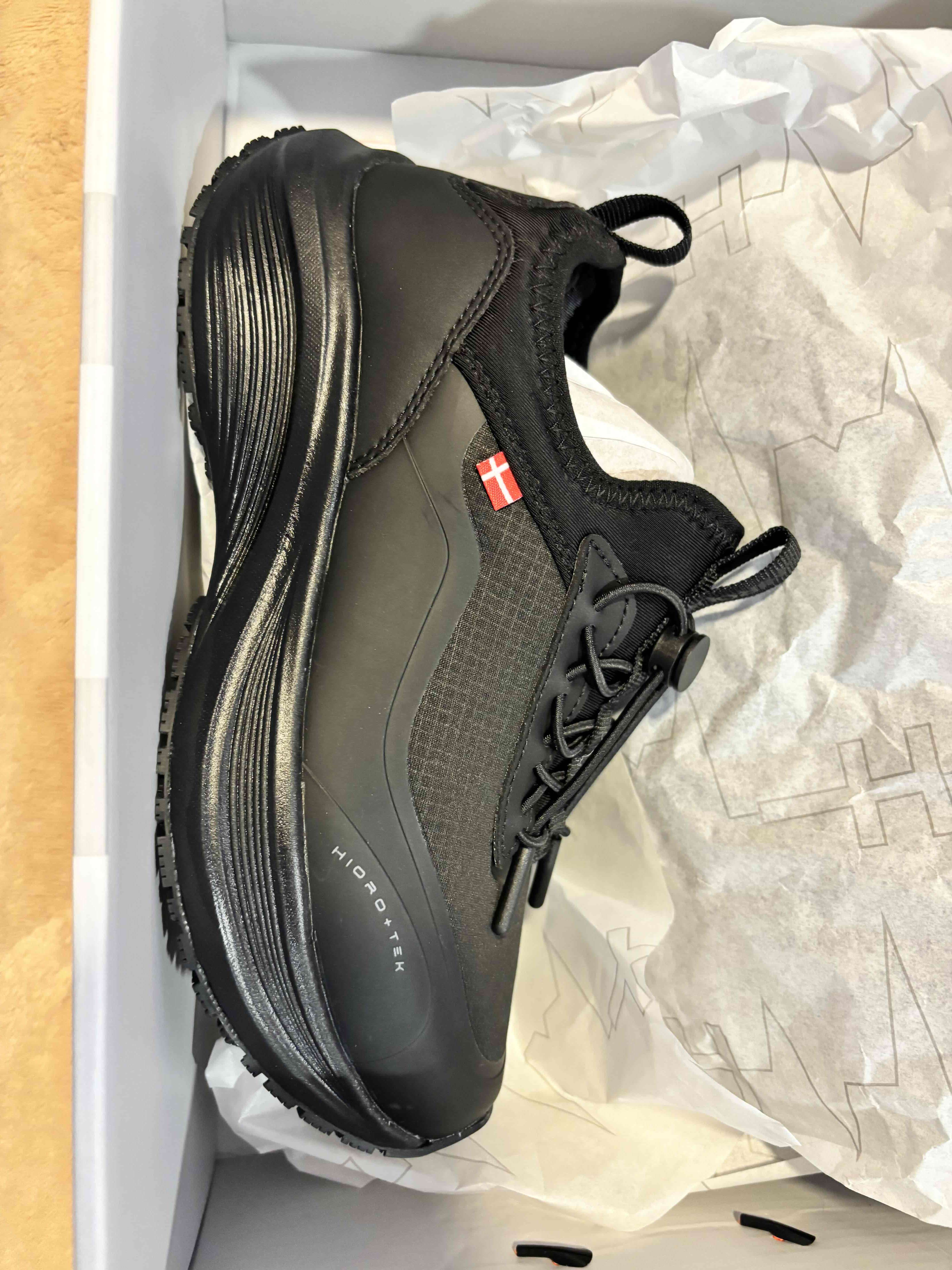 Zapatillas Hirous negras - miniatura 3