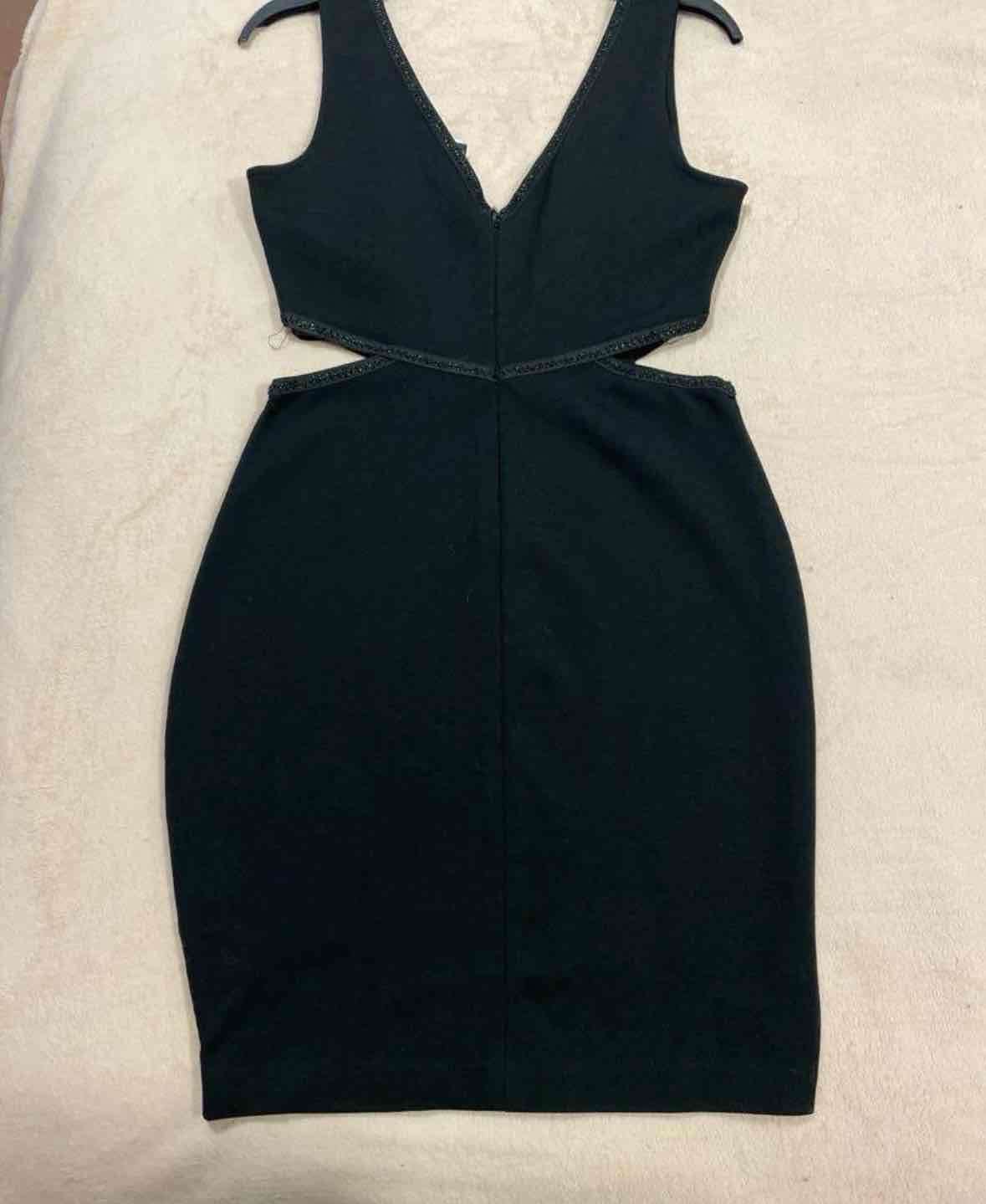 Vestido negro Guess - miniatura 2