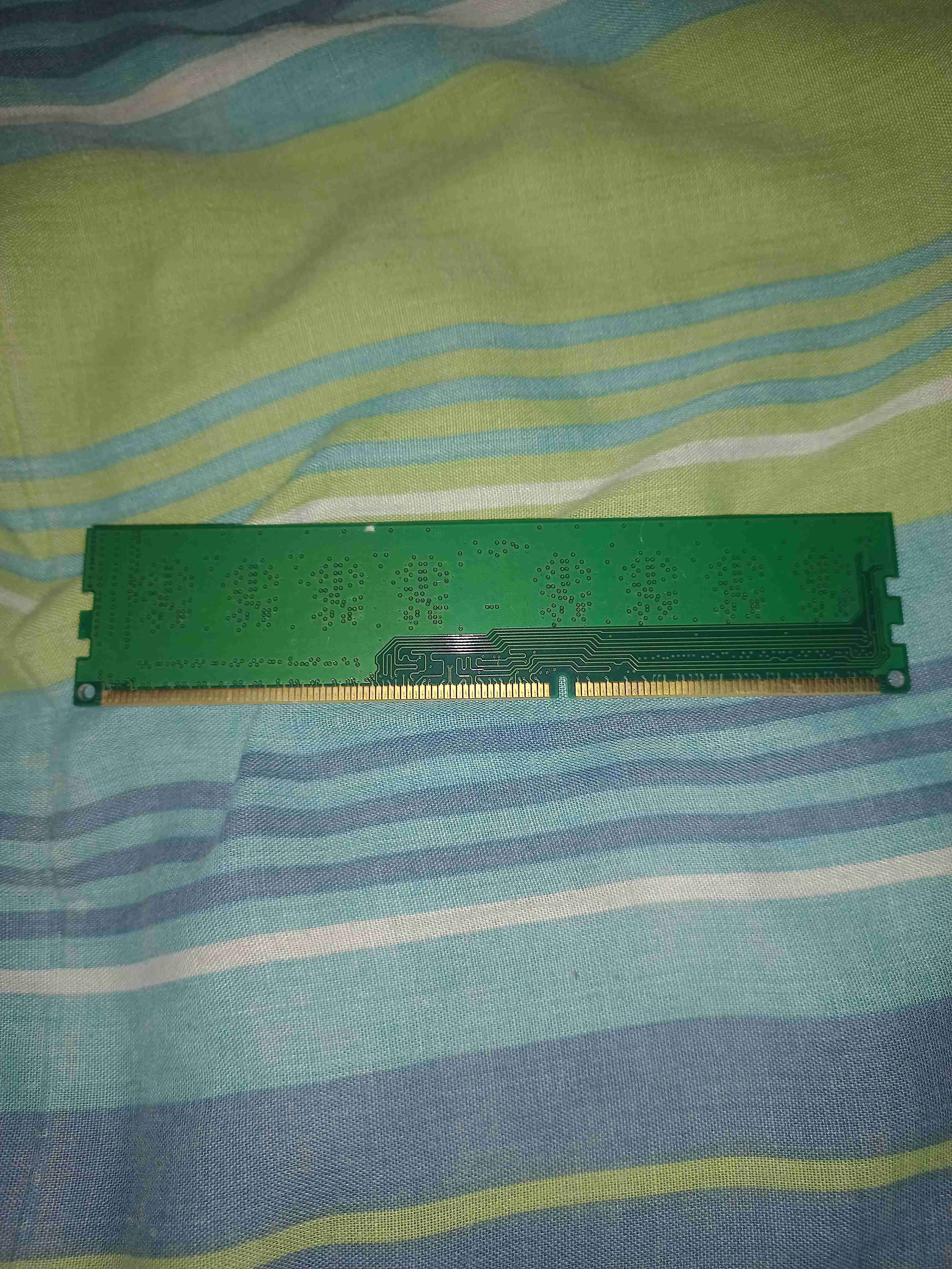 Memoria RAM Crucial 4GB DDR3 - miniatura 2
