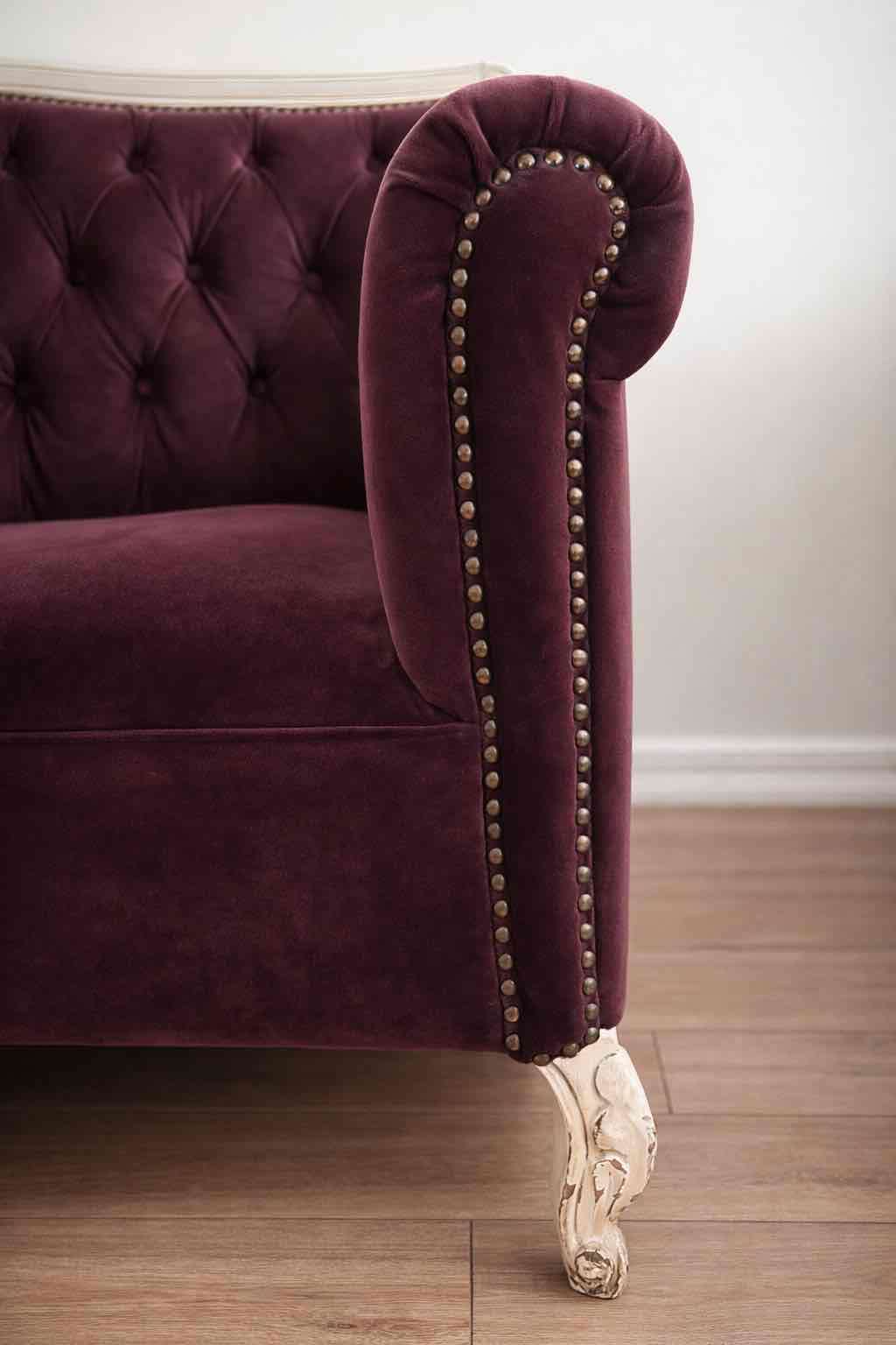 Sofá Chesterfield burdeo capitoné 150 cm - miniatura 3