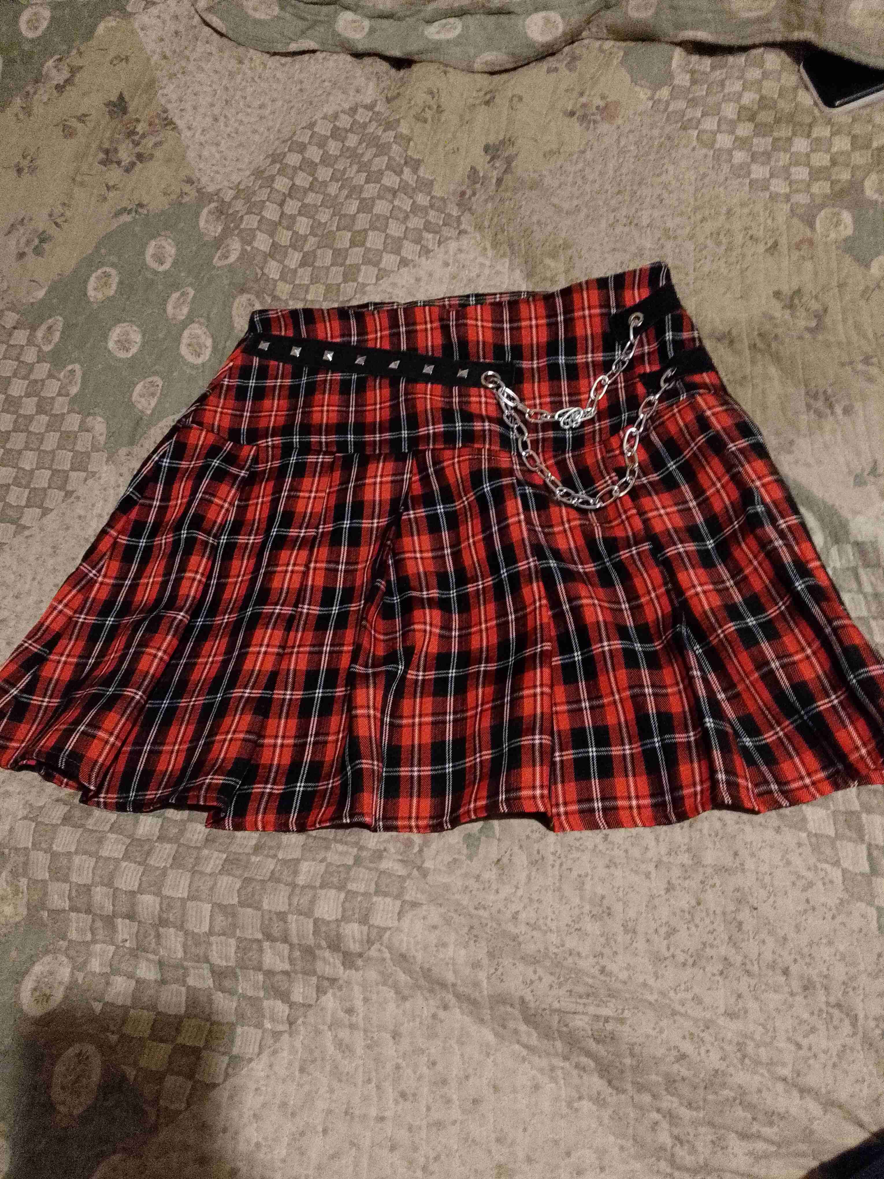 Falda escocesa roja con cadena - miniatura 1